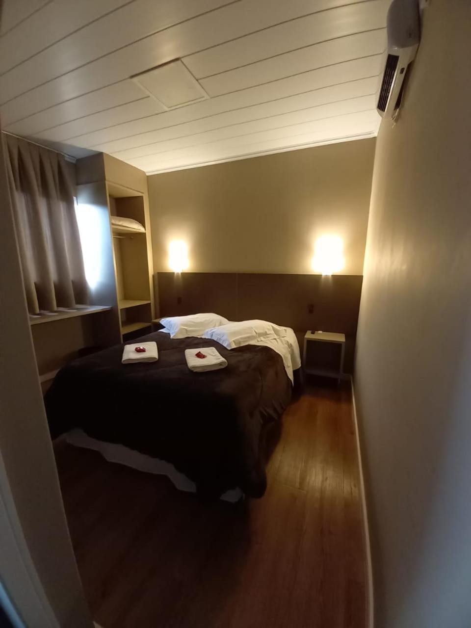 Suite - Photo 5