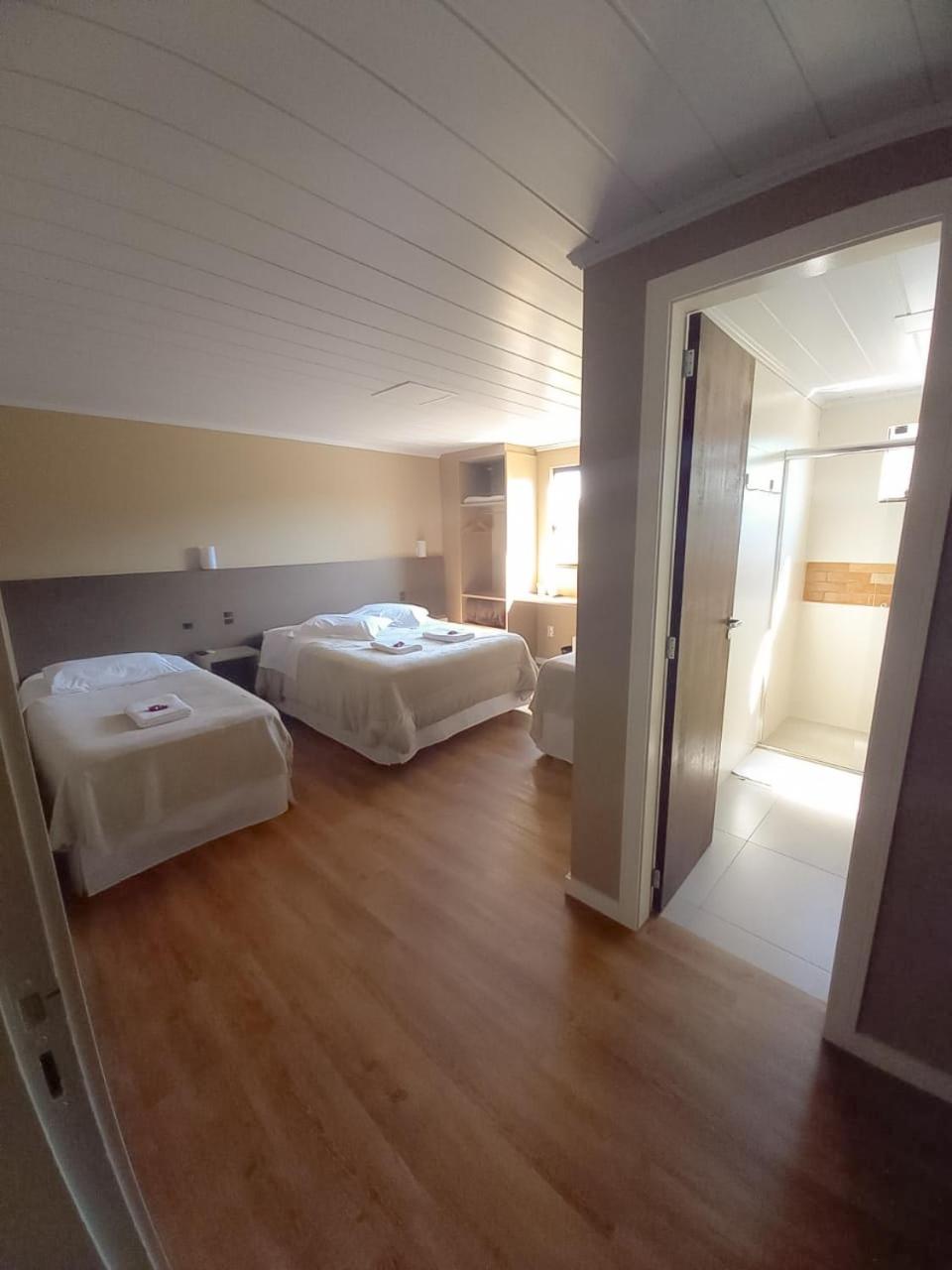 Quadruple Room - Photo 1