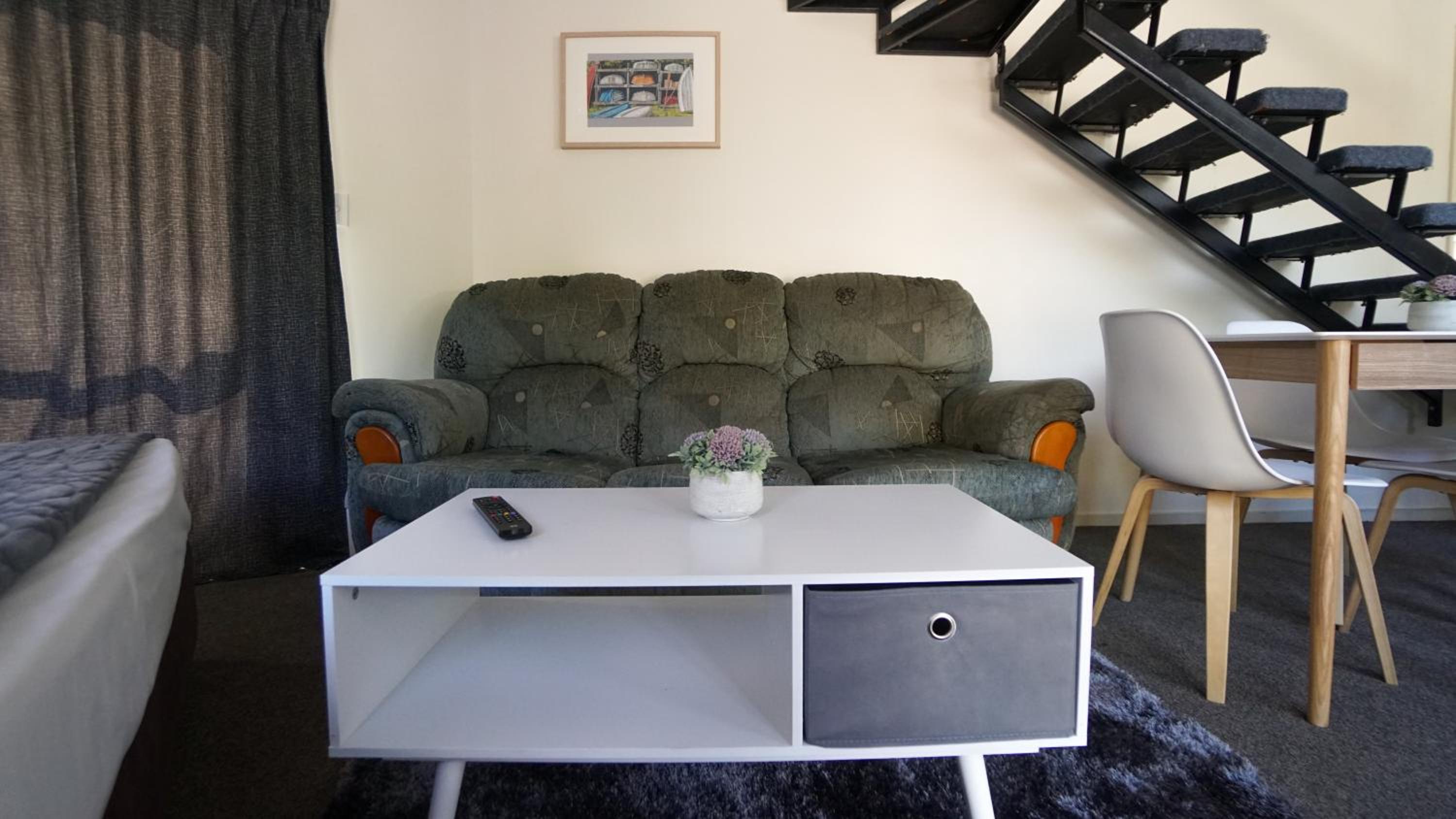 Standard One-Bedroom Apartment - Photo 8