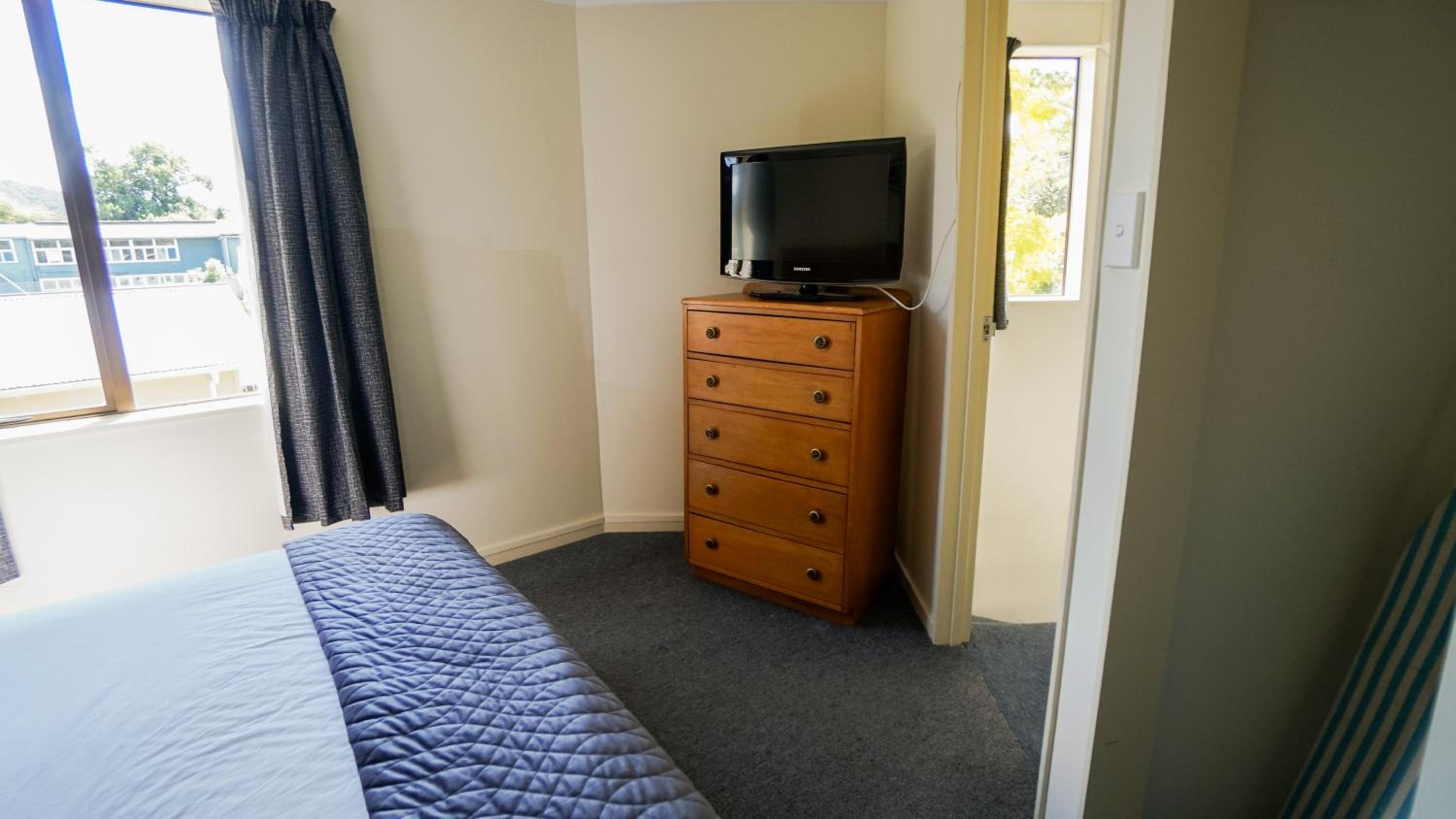 Standard One-Bedroom Apartment - Photo 13