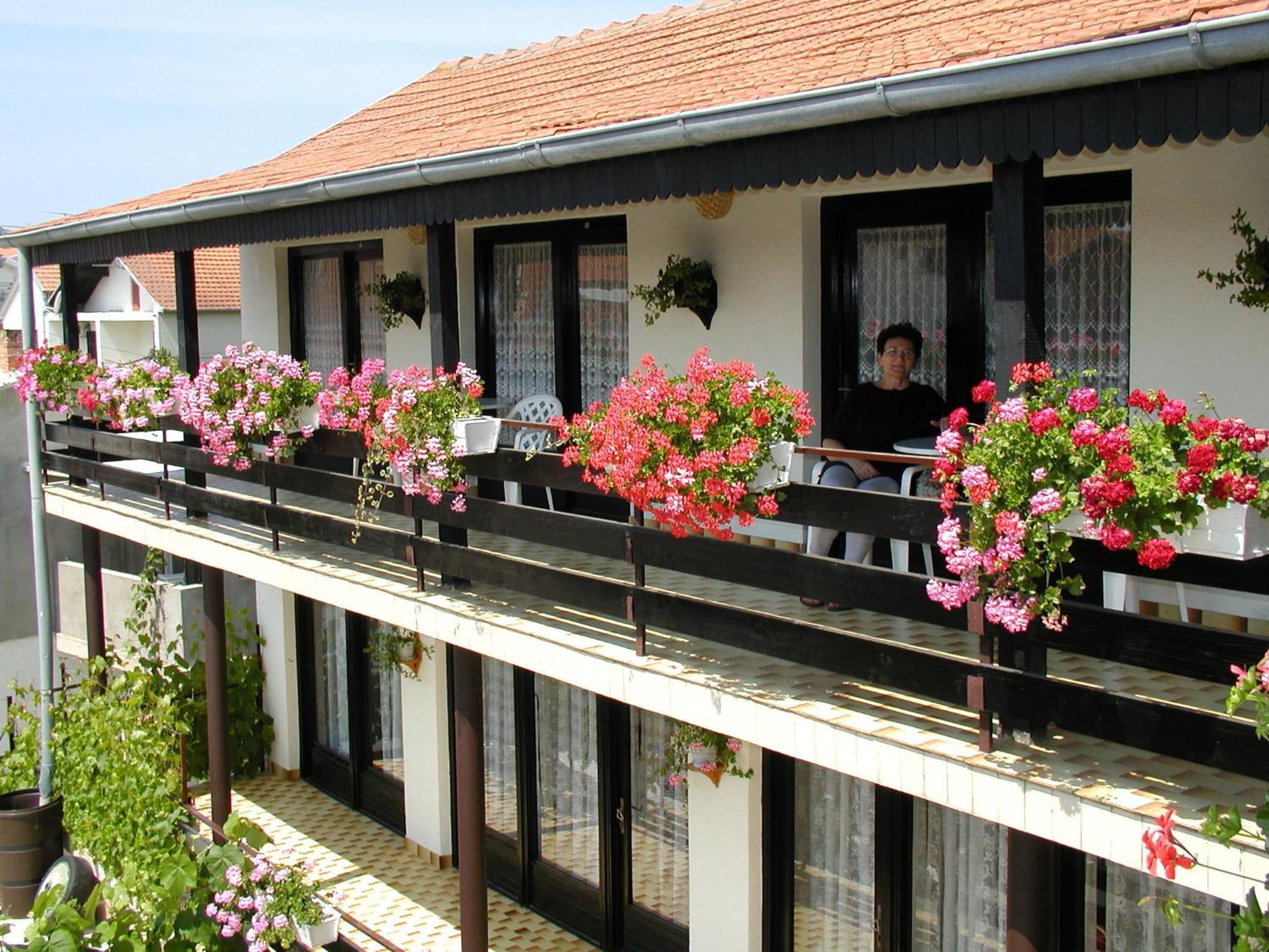 Double Room with Balcony - Photo 7