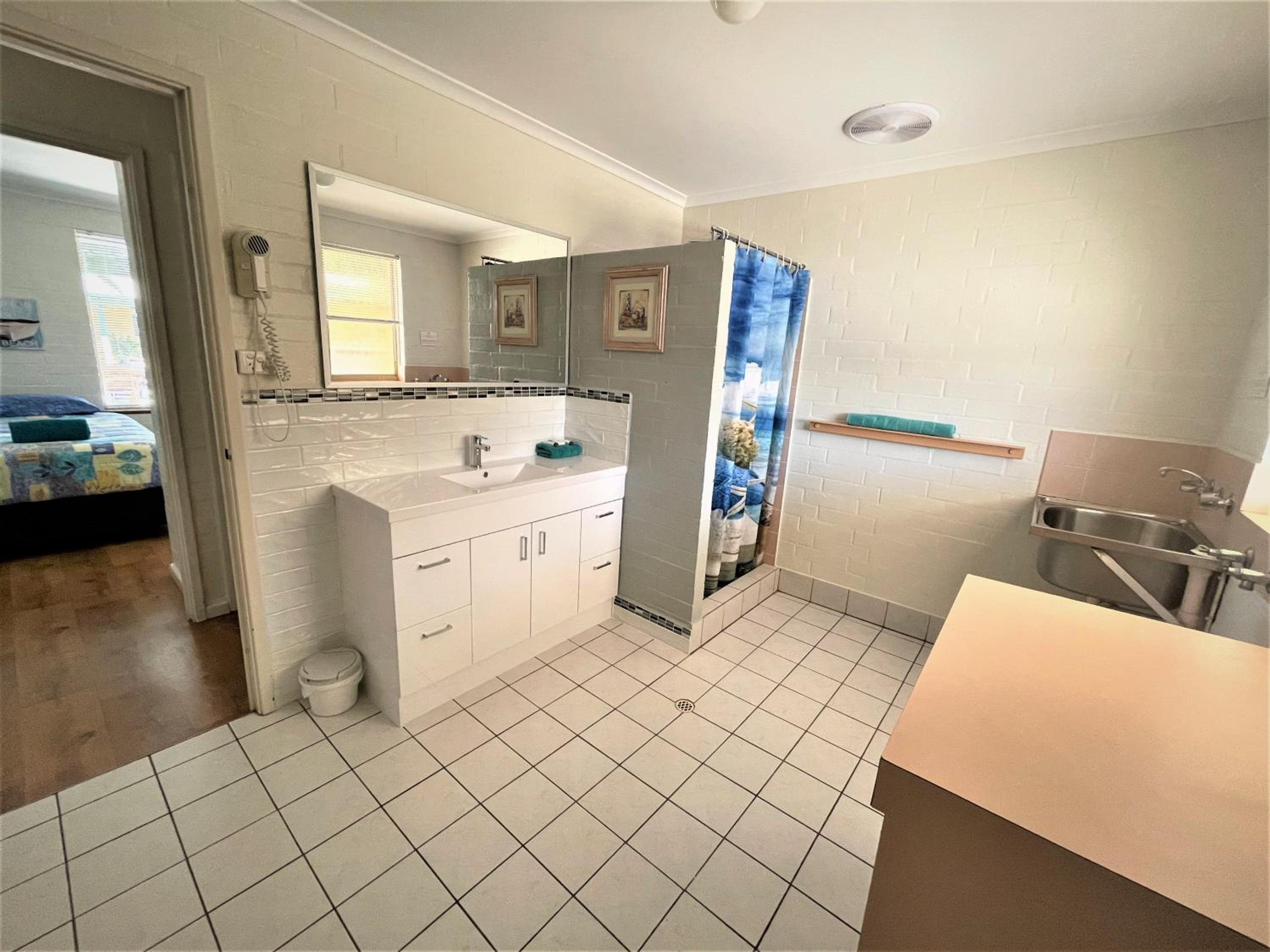 Apartment - Ground Floor photo 2