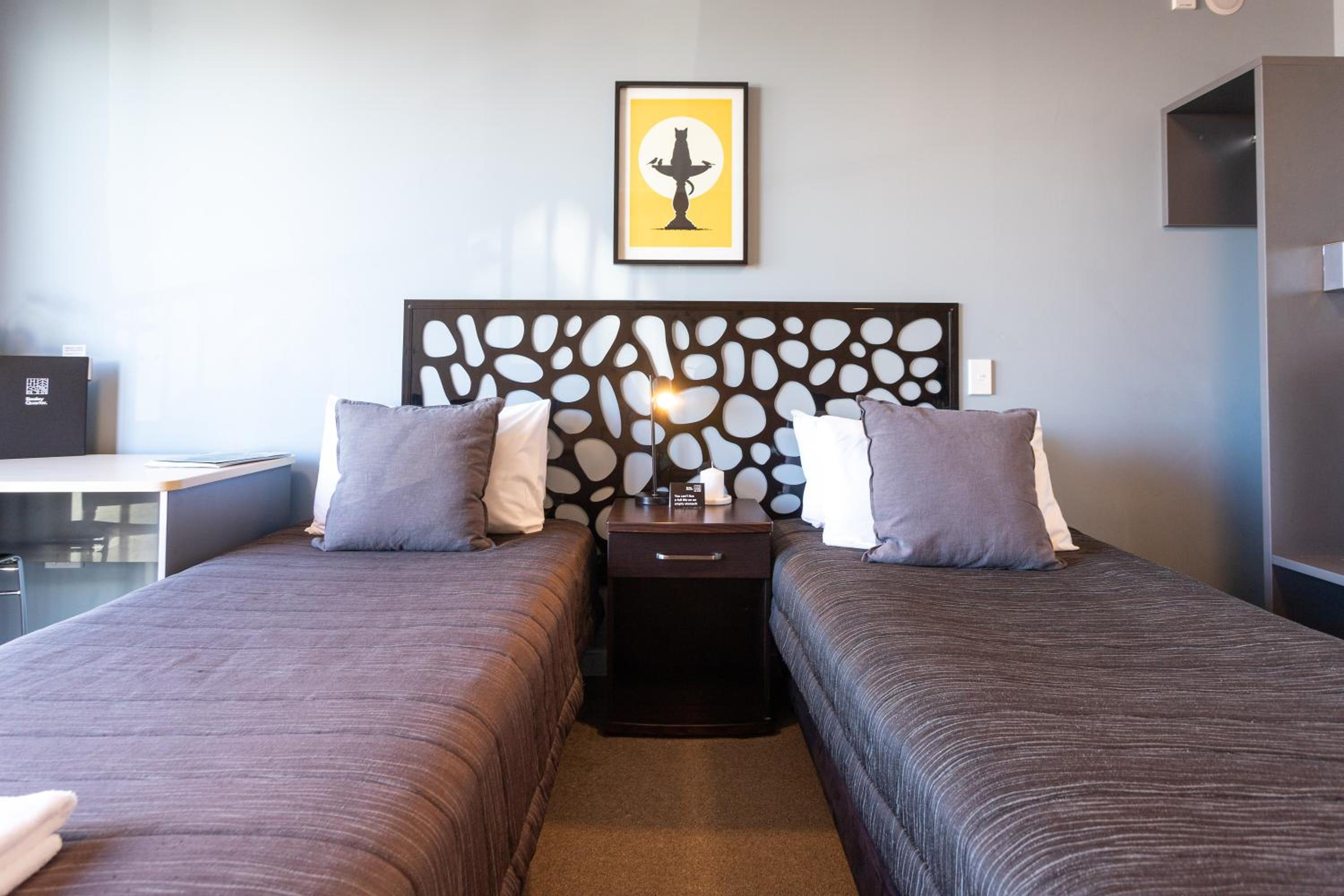 The Lodge - Twin (Shared Facilities) photo 2