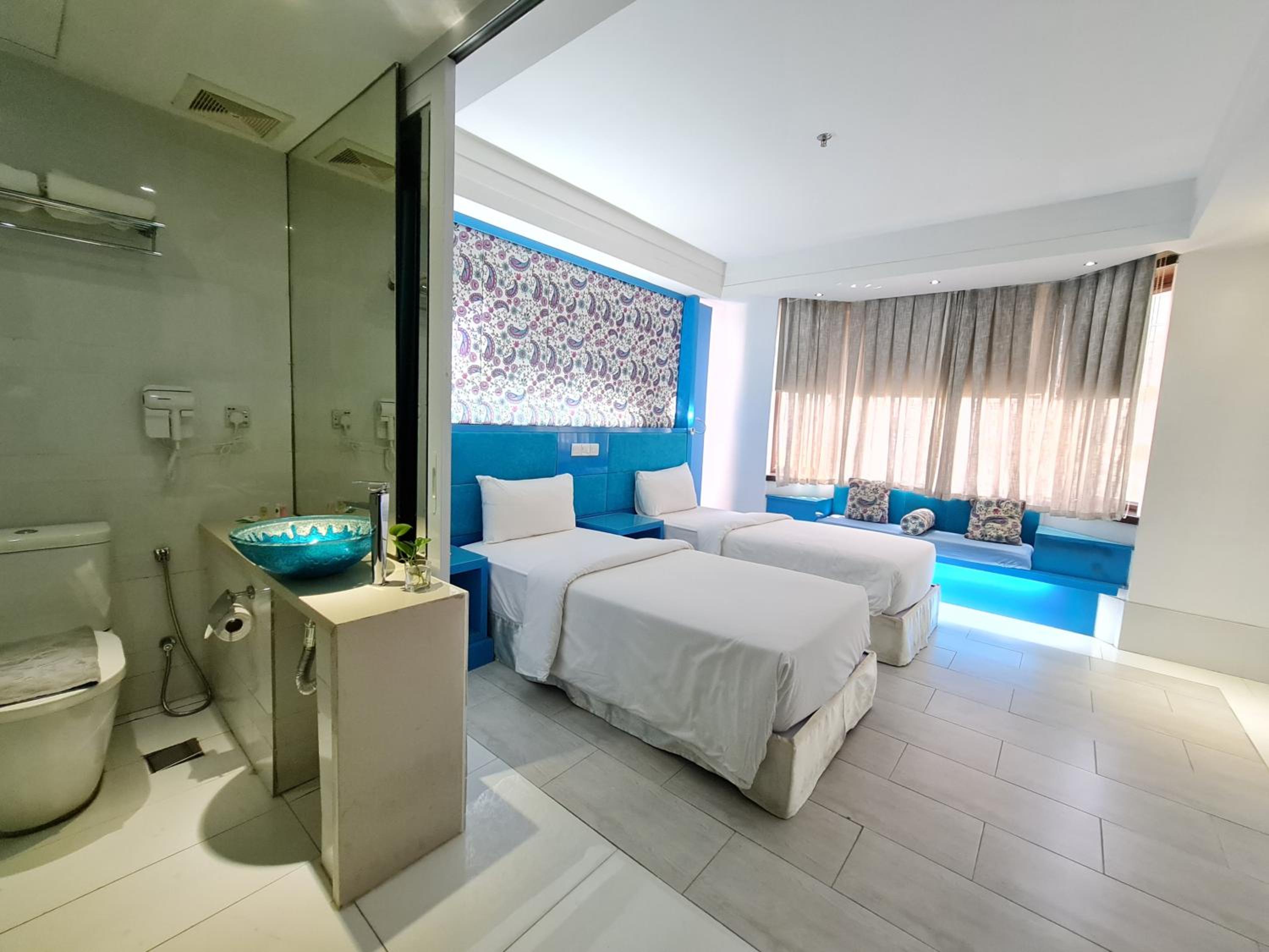 Annex Deluxe Twin Room (nonsmoking room)  photo 2