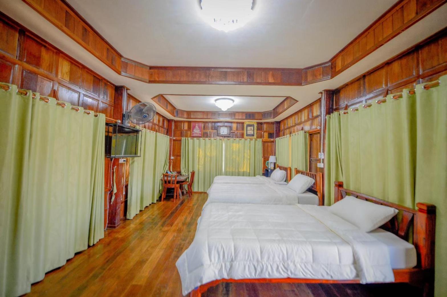Superior Chalet photo 2