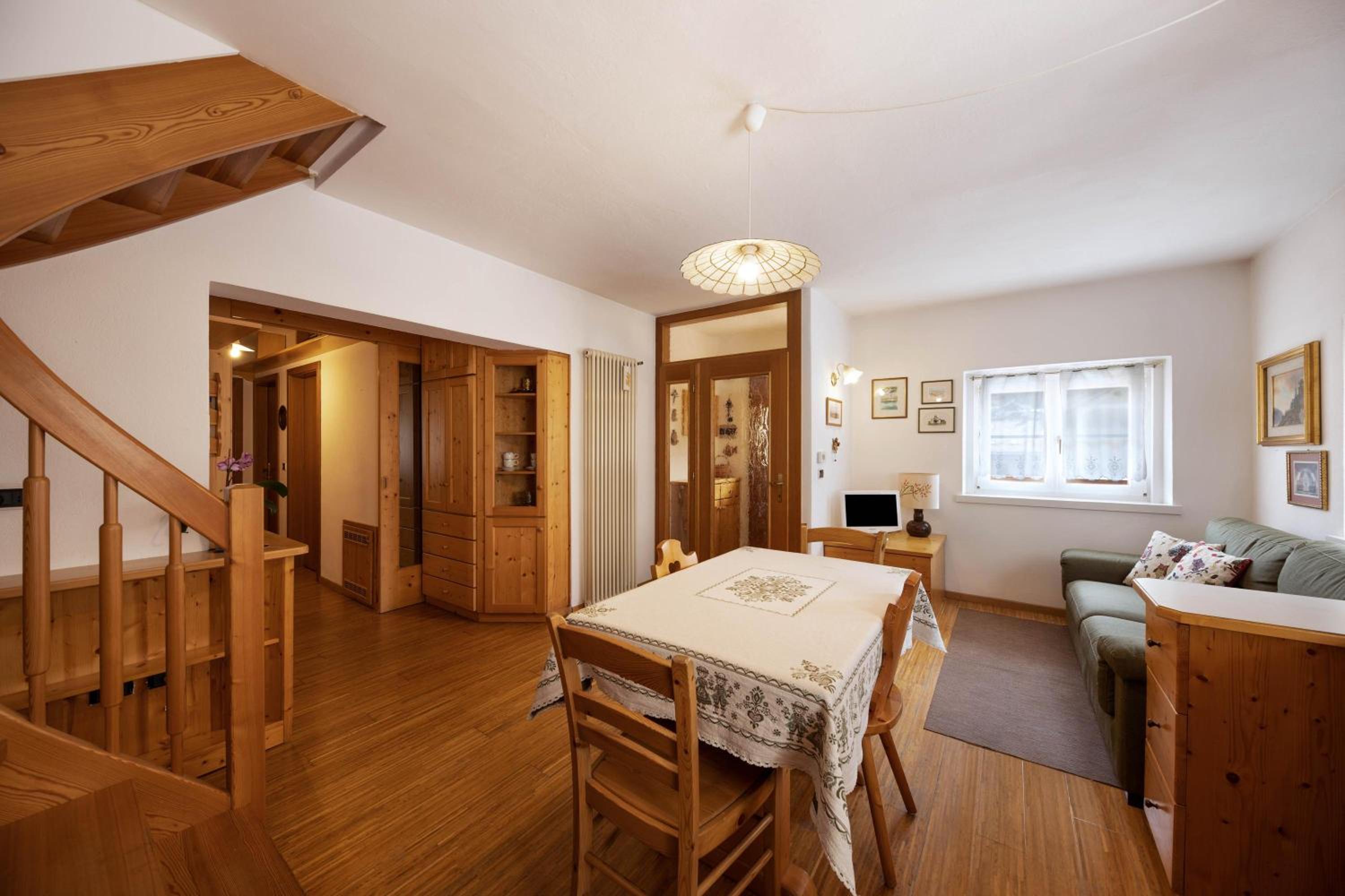 Two-Bedroom Deluxe Apartment with Garden View