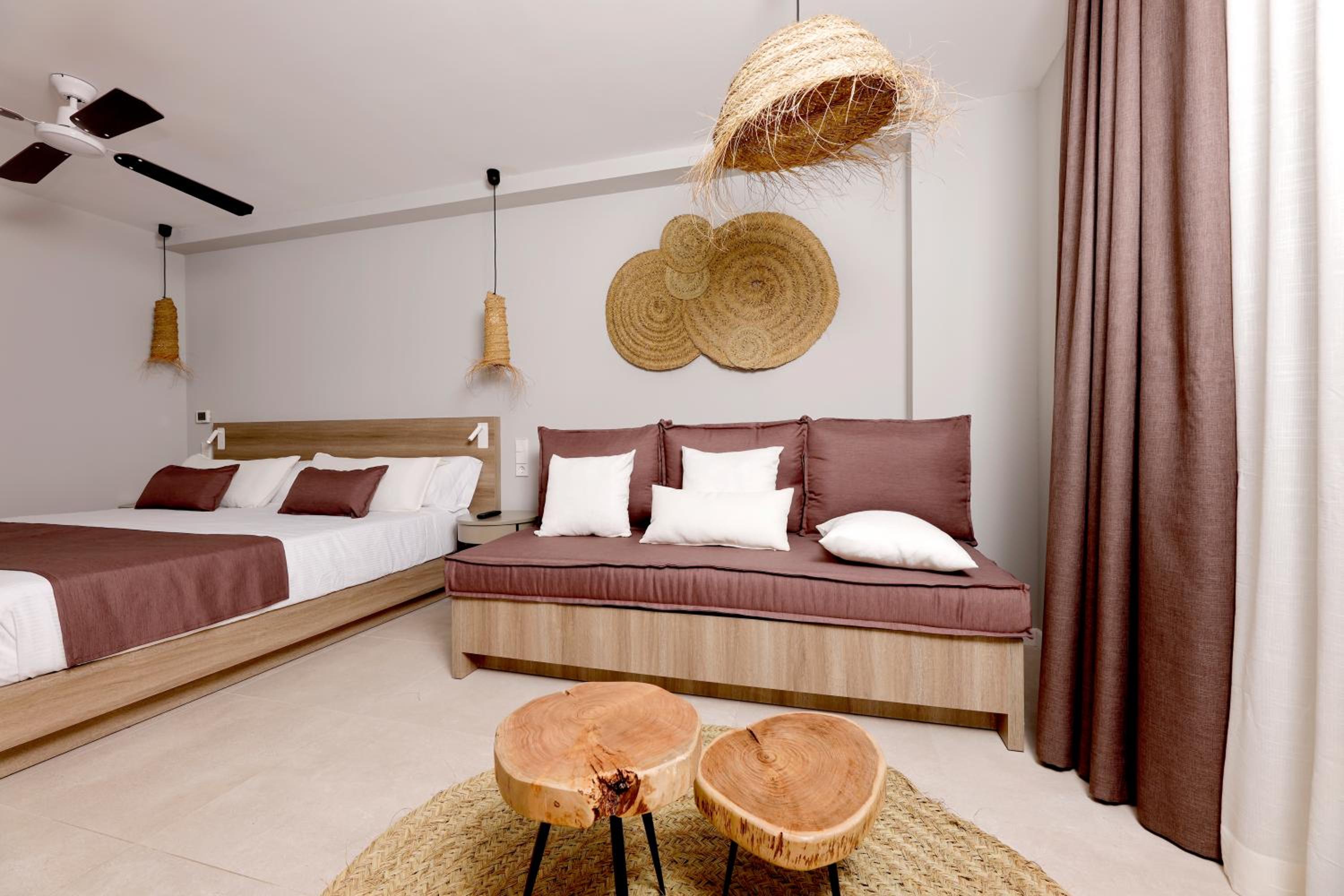 Double Room - Photo 10