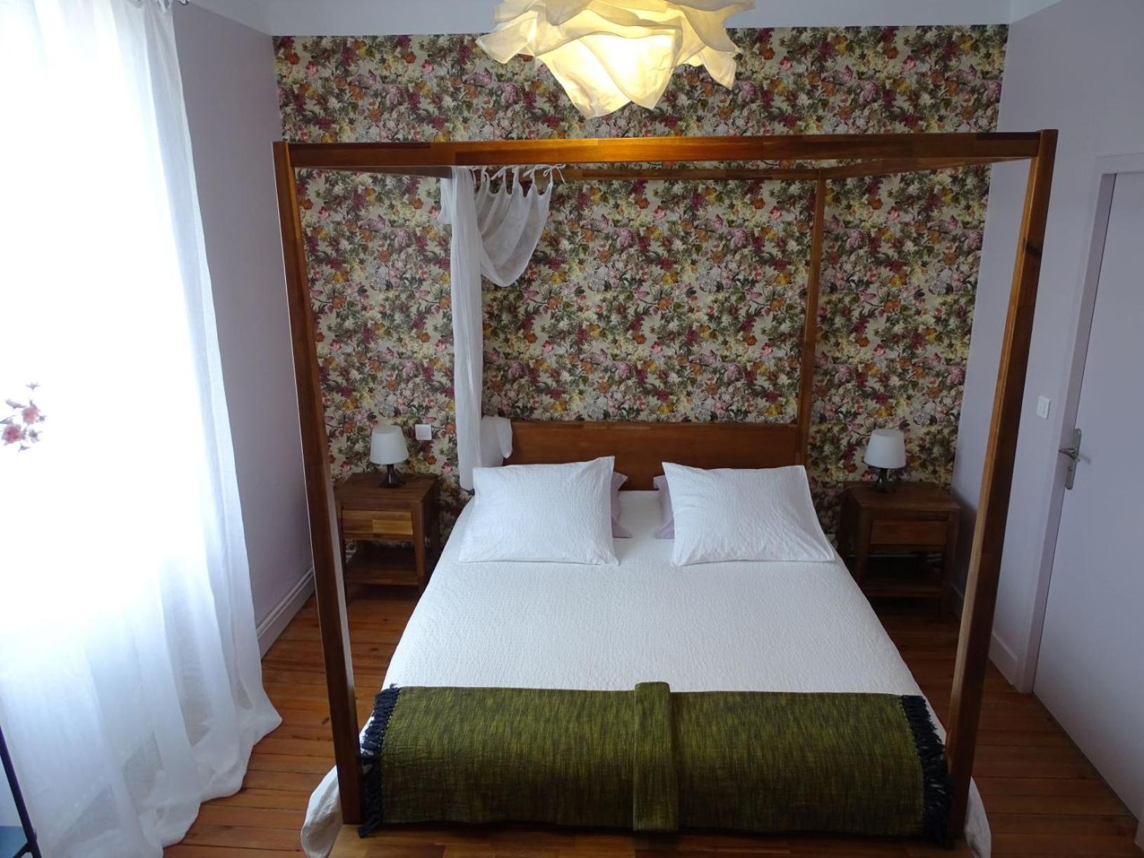 Double Room with Private Bathroom - Photo 5