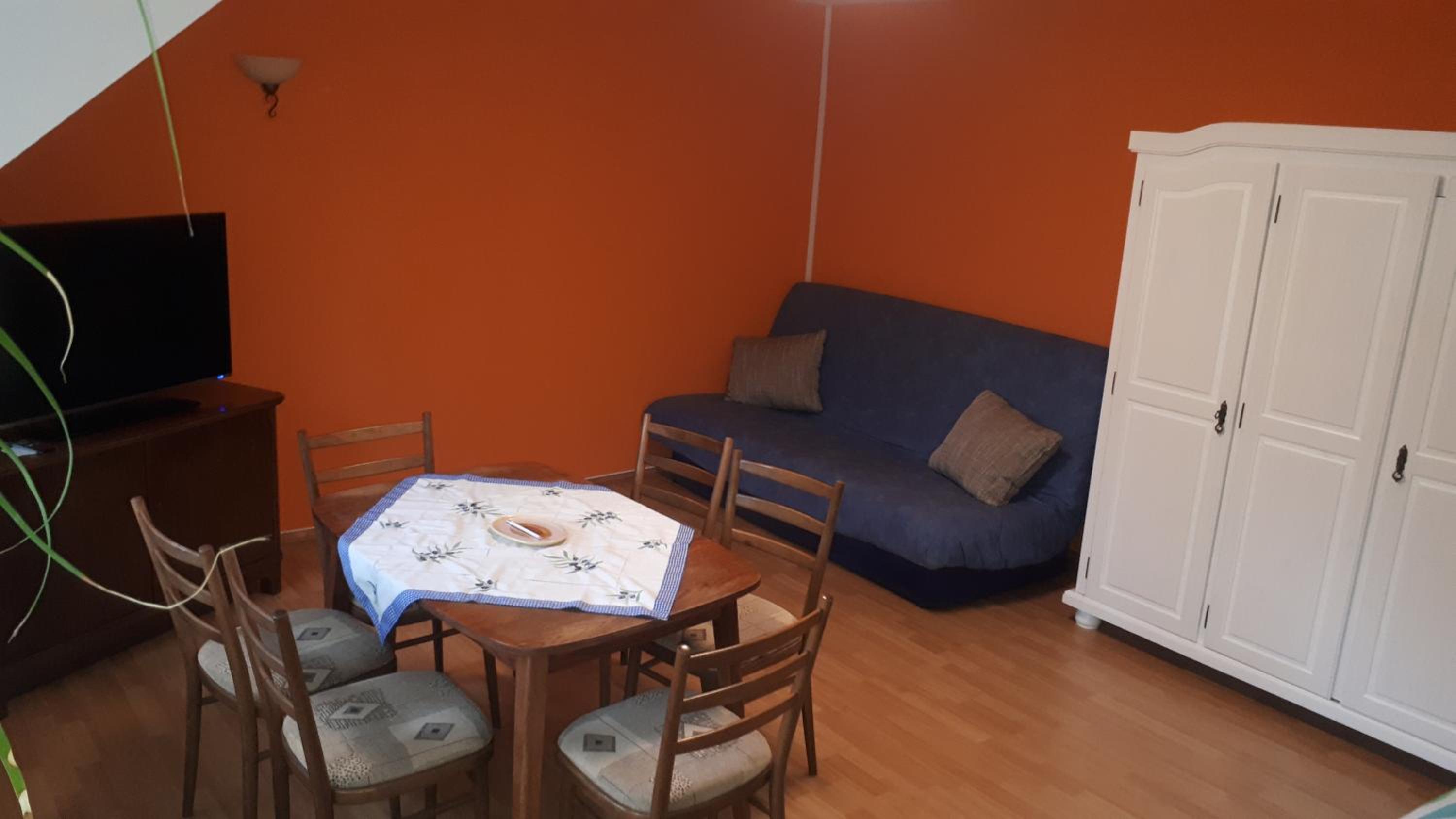 Family Room photo 1