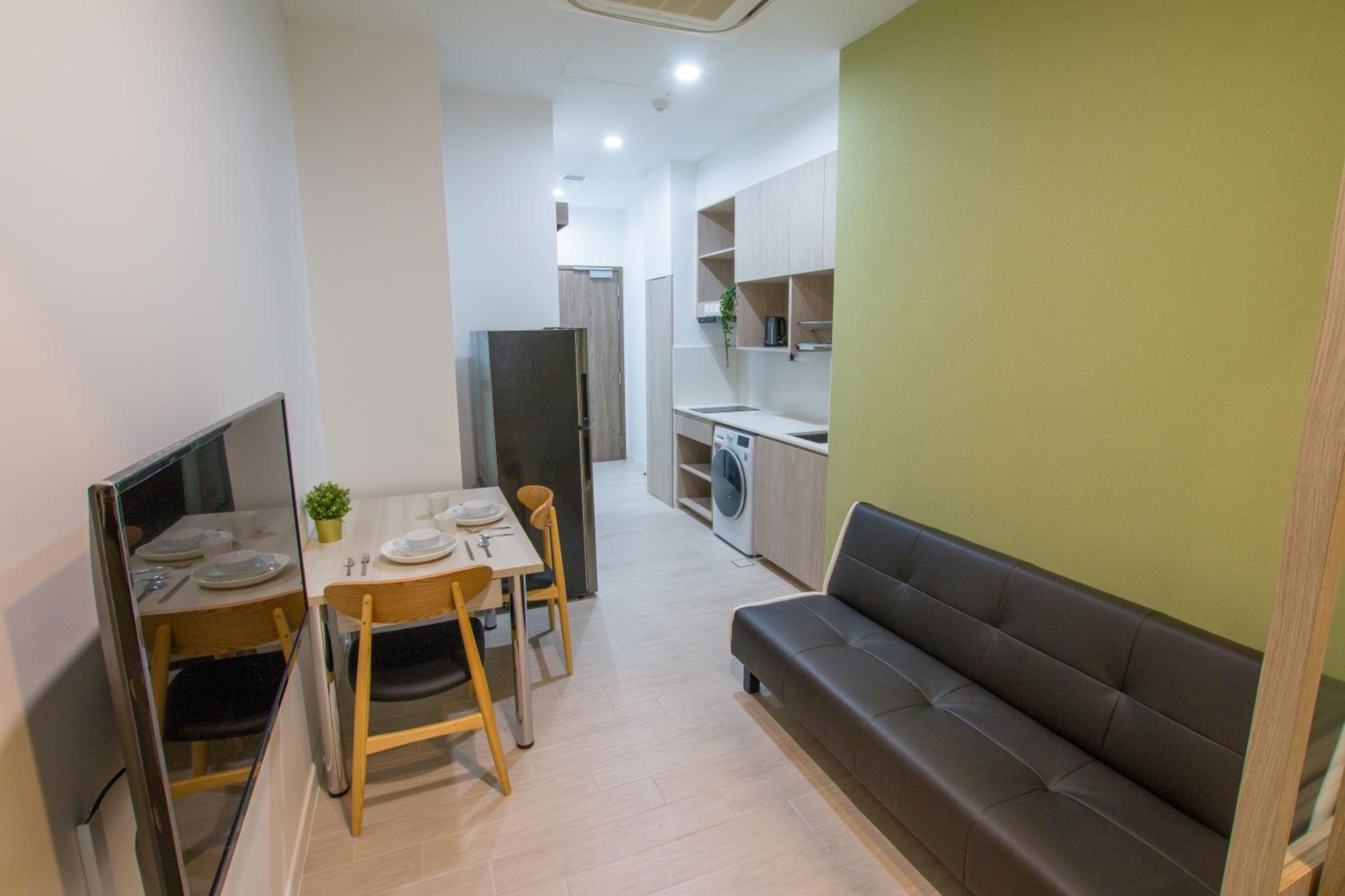 Studio Apartment photo 2