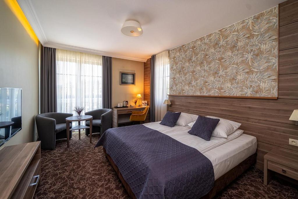 Superior King Room photo 2