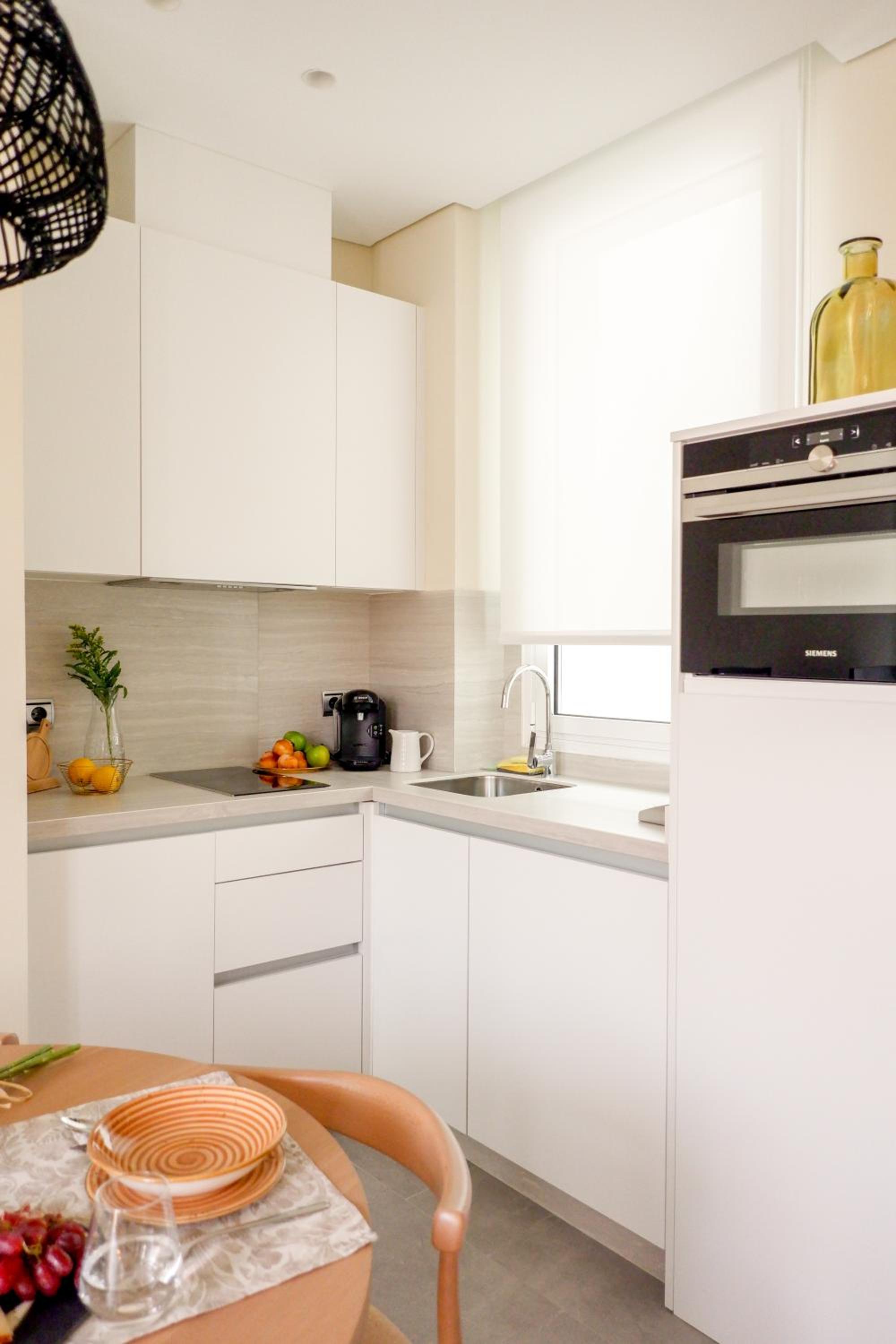 One-Bedroom Apartment - Photo 15
