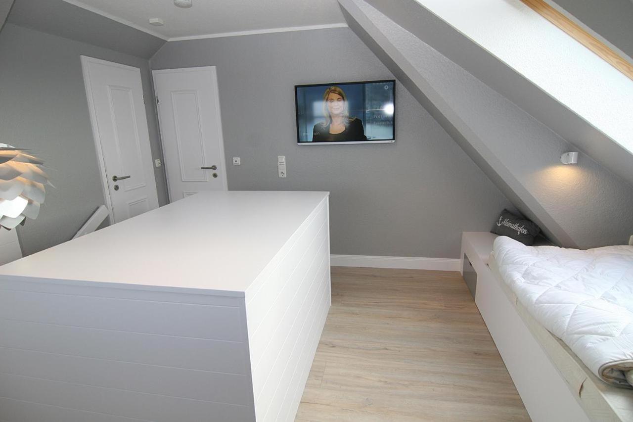 Apartment with Sea View photo 2