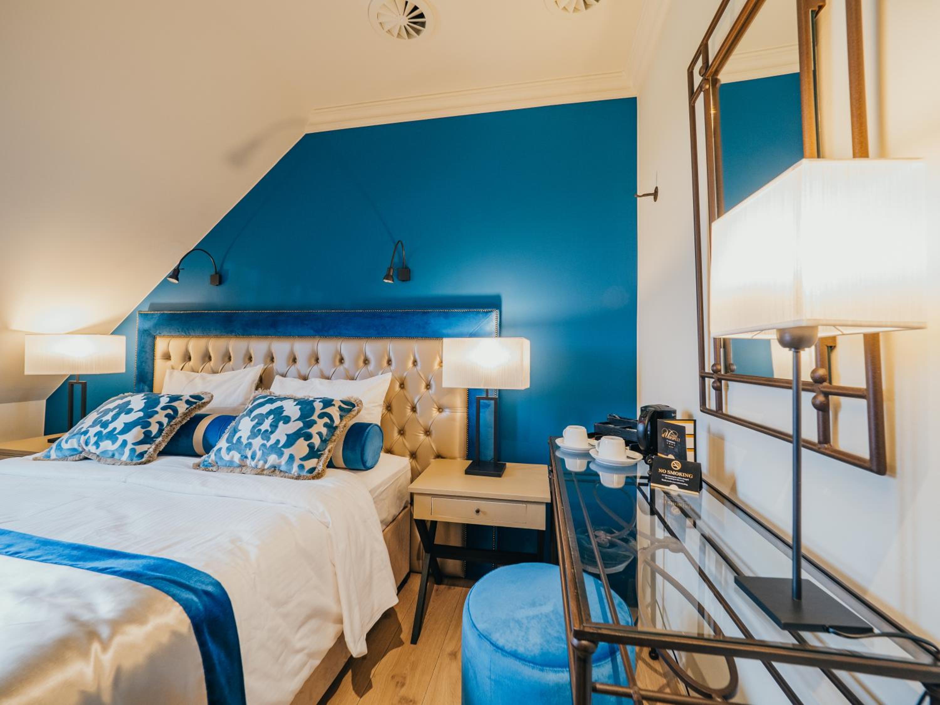 Double Room - Photo 7