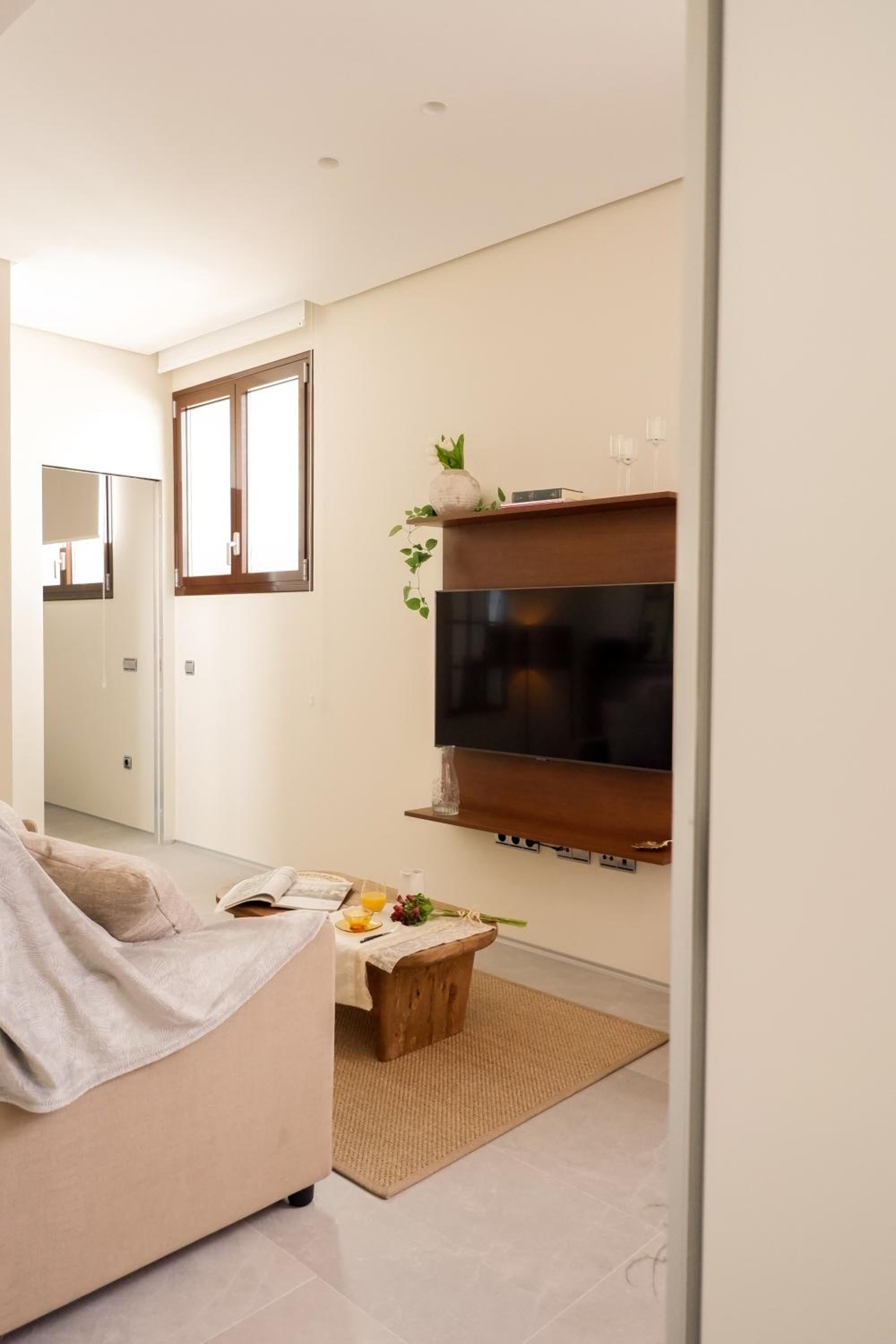 Penthouse Apartment - Photo 18
