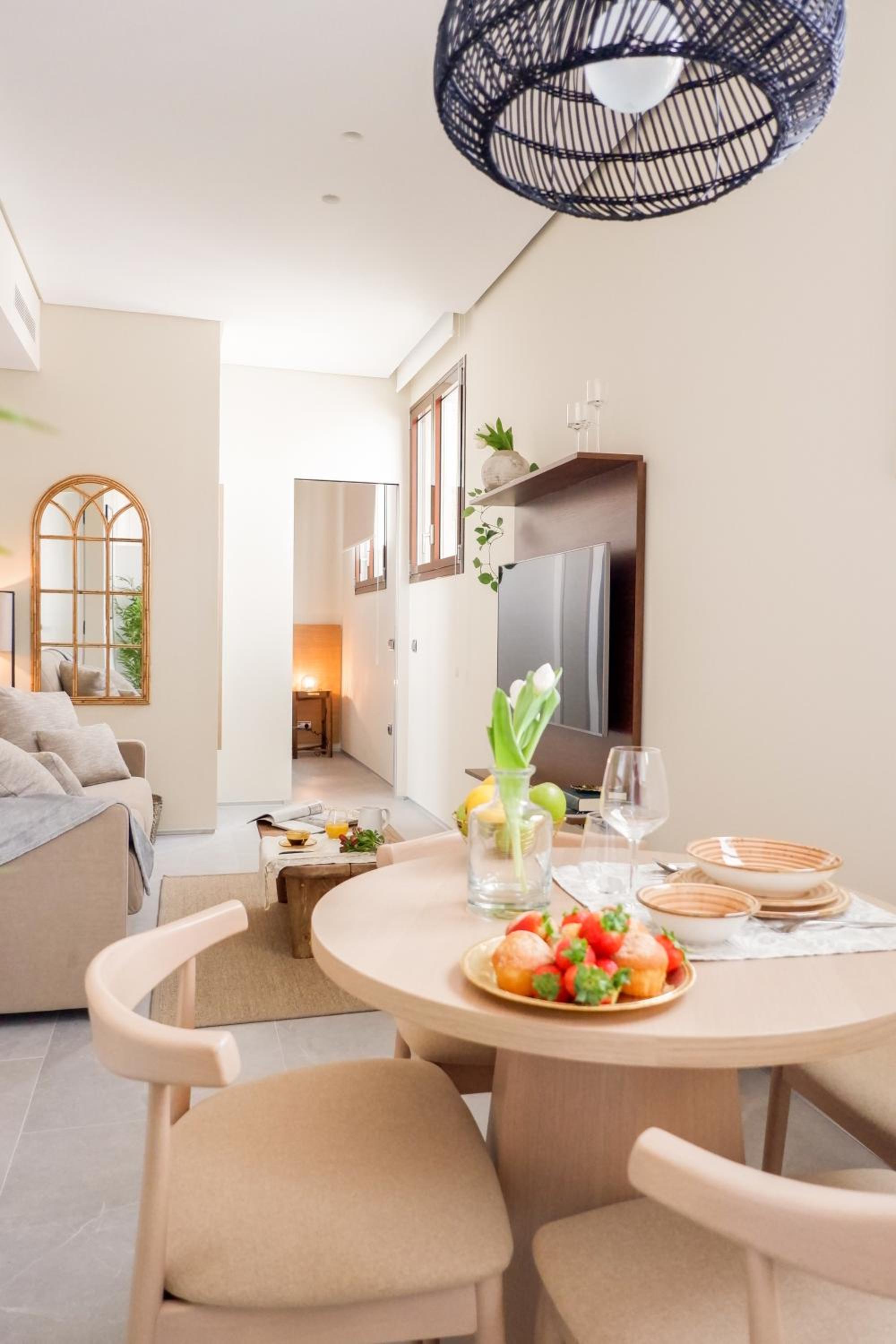 Penthouse Apartment - Photo 10
