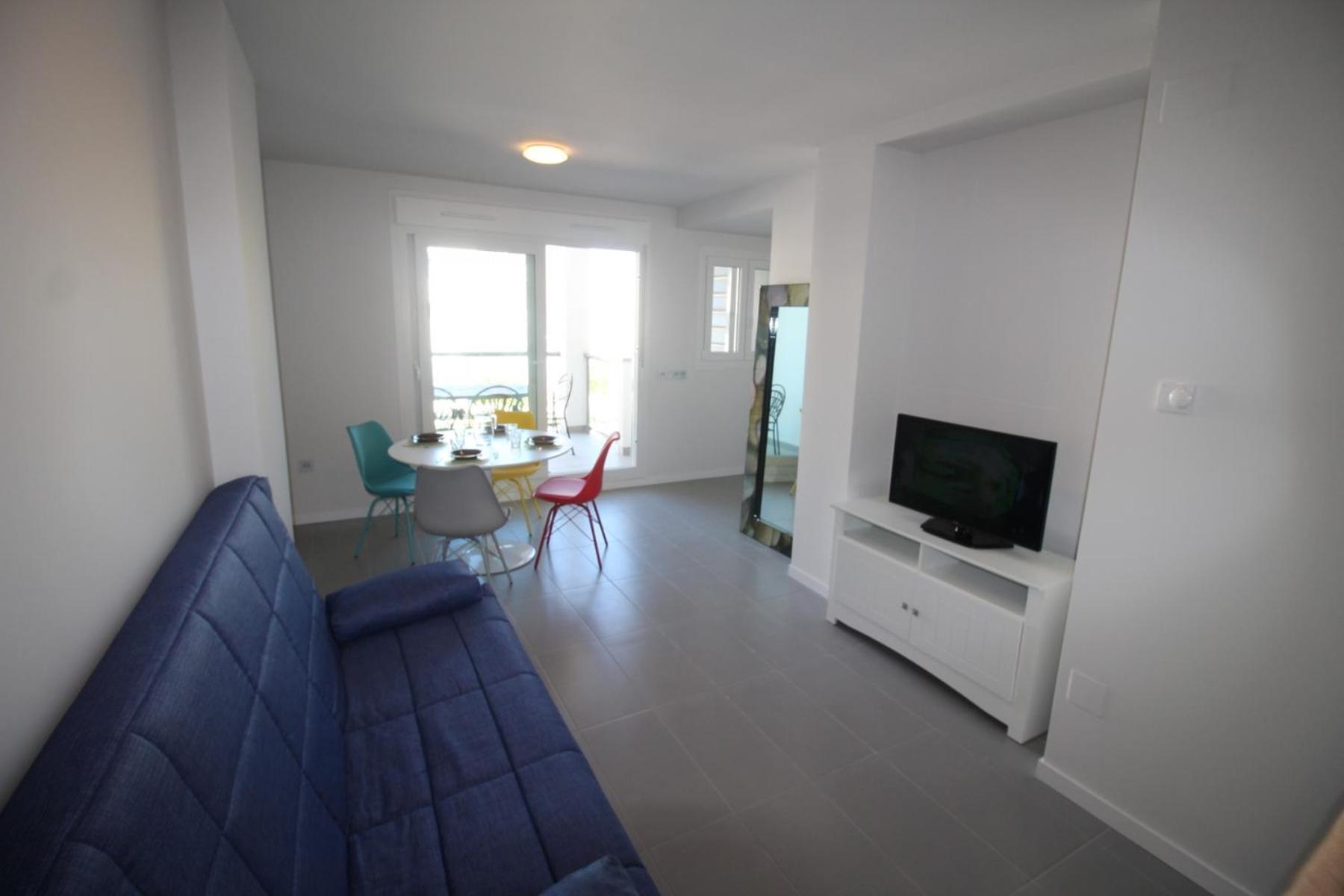 Apartamento con Balcón