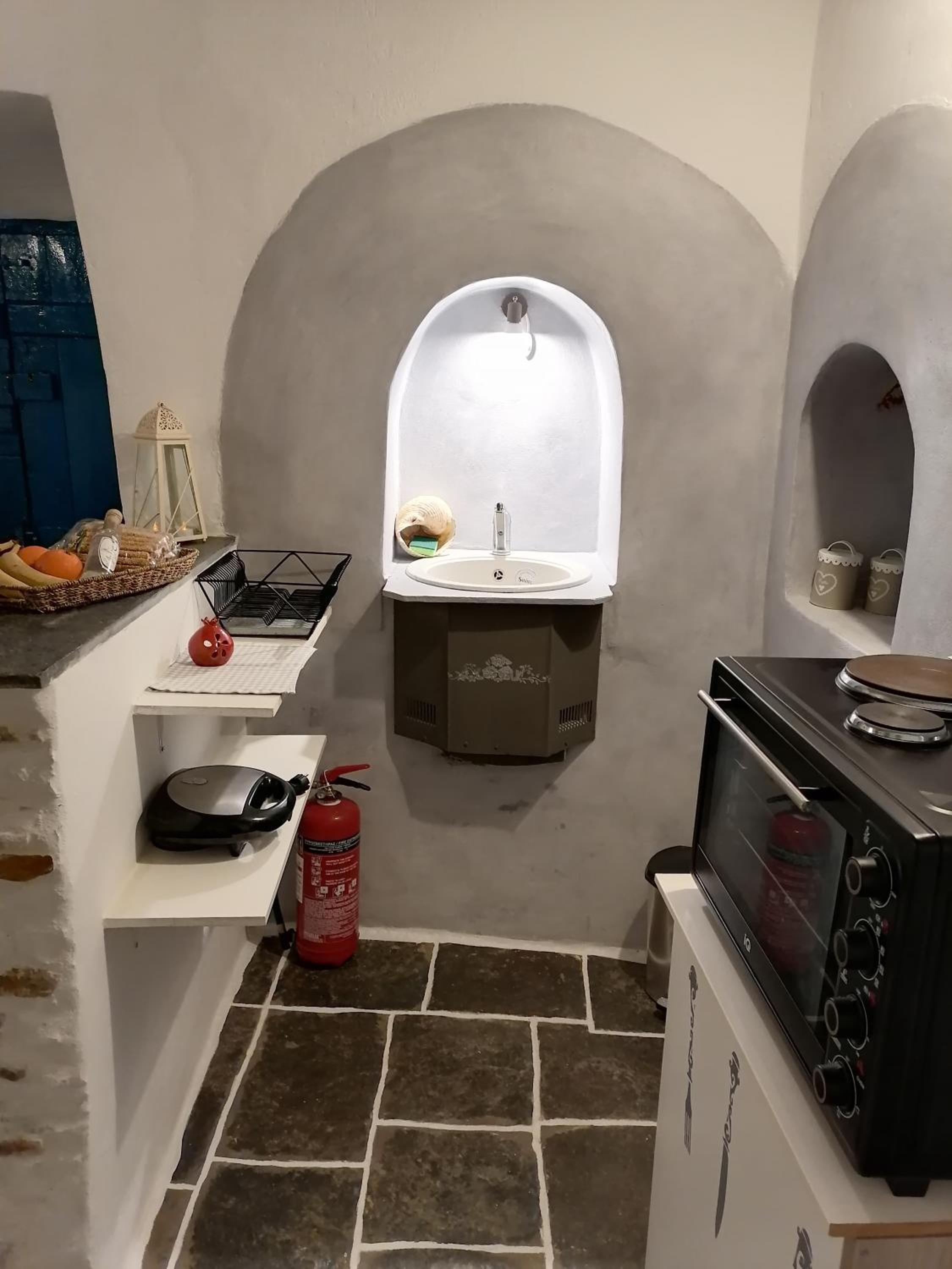 One-Bedroom House photo 3