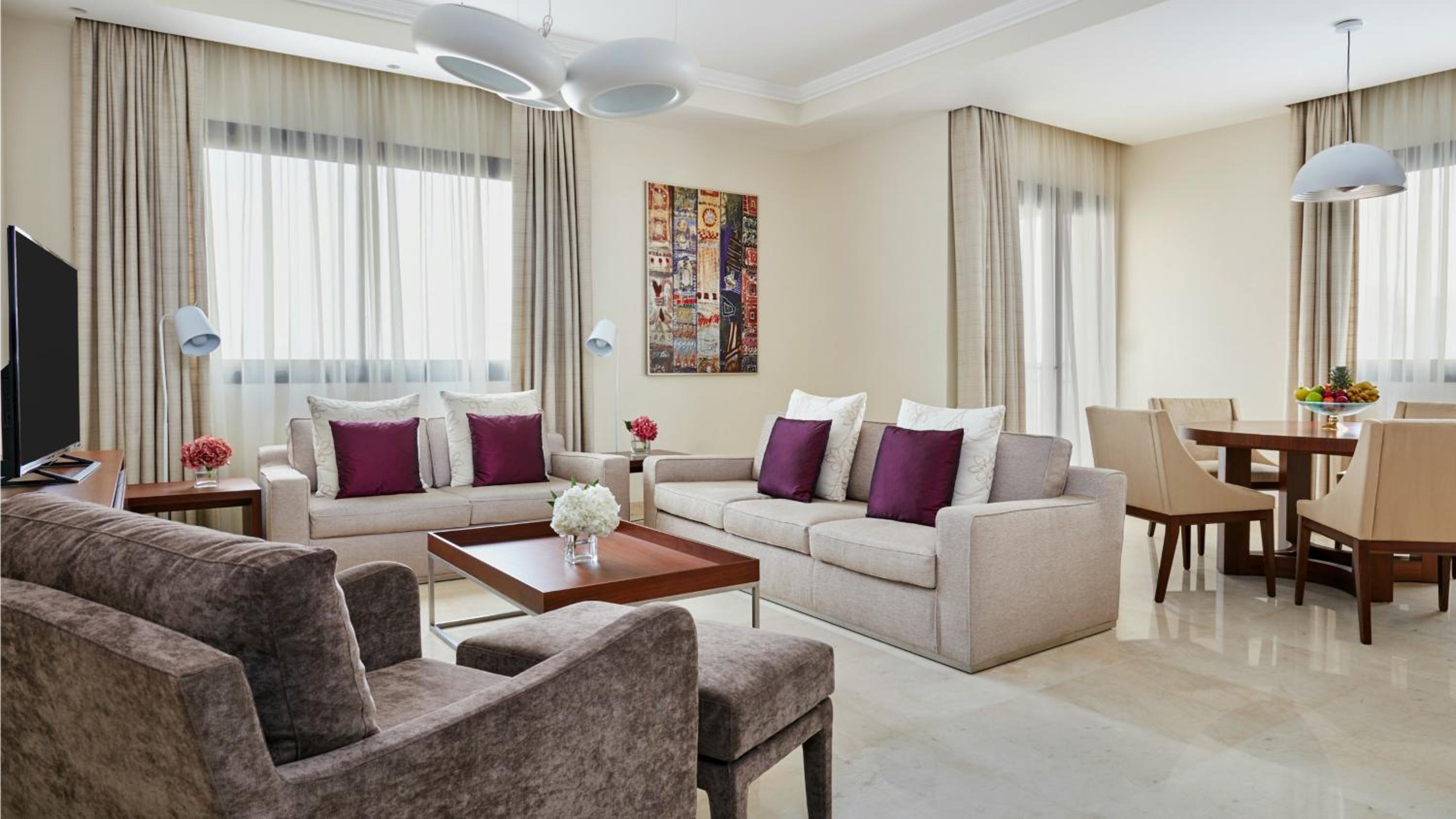 One-Bedroom King Suite photo 1