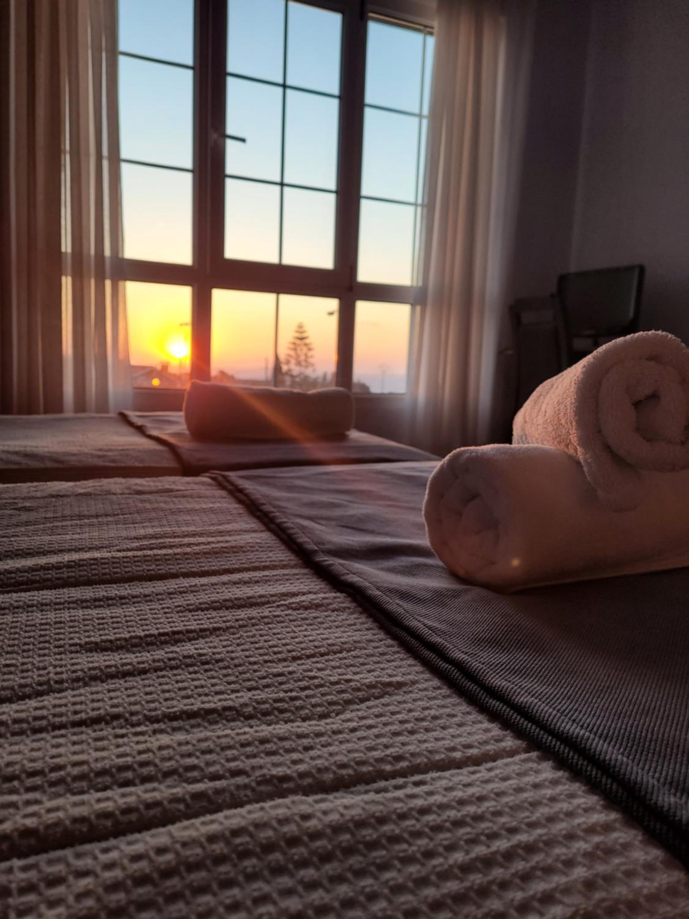 Twin Room with Sea View - Photo 6