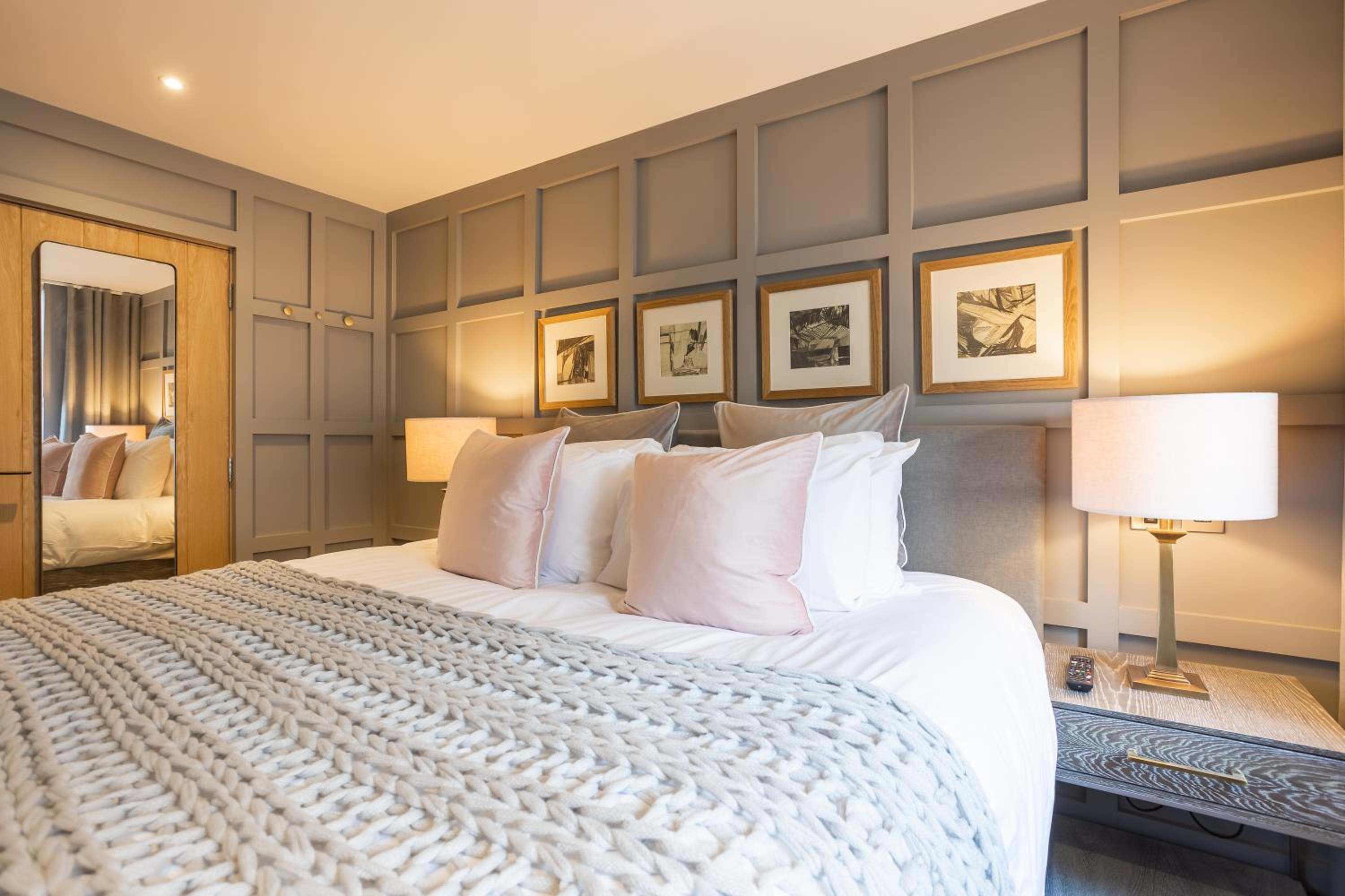 Classic 2 Bedroom Apartment