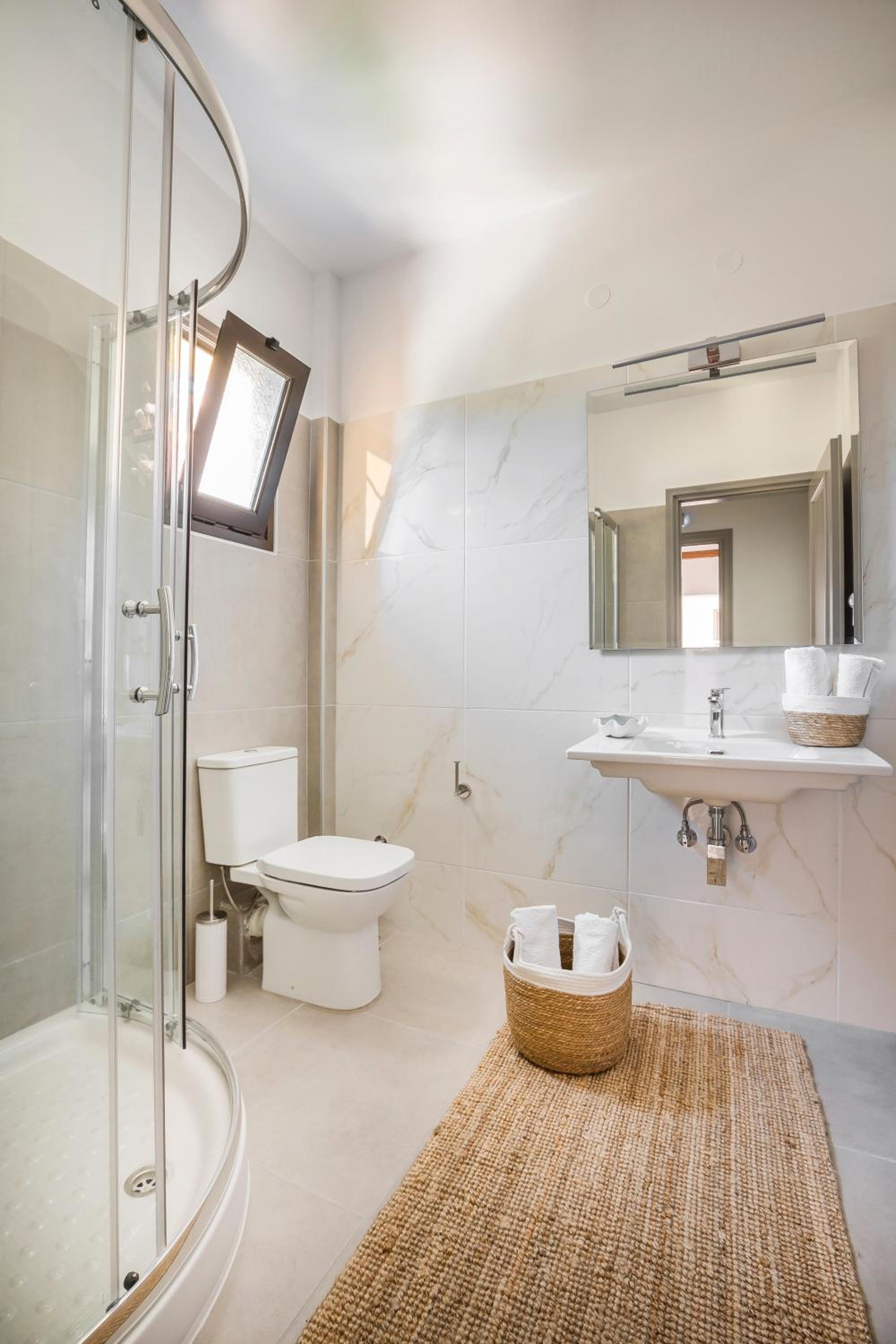 Suite with Side Sea View - Photo 2