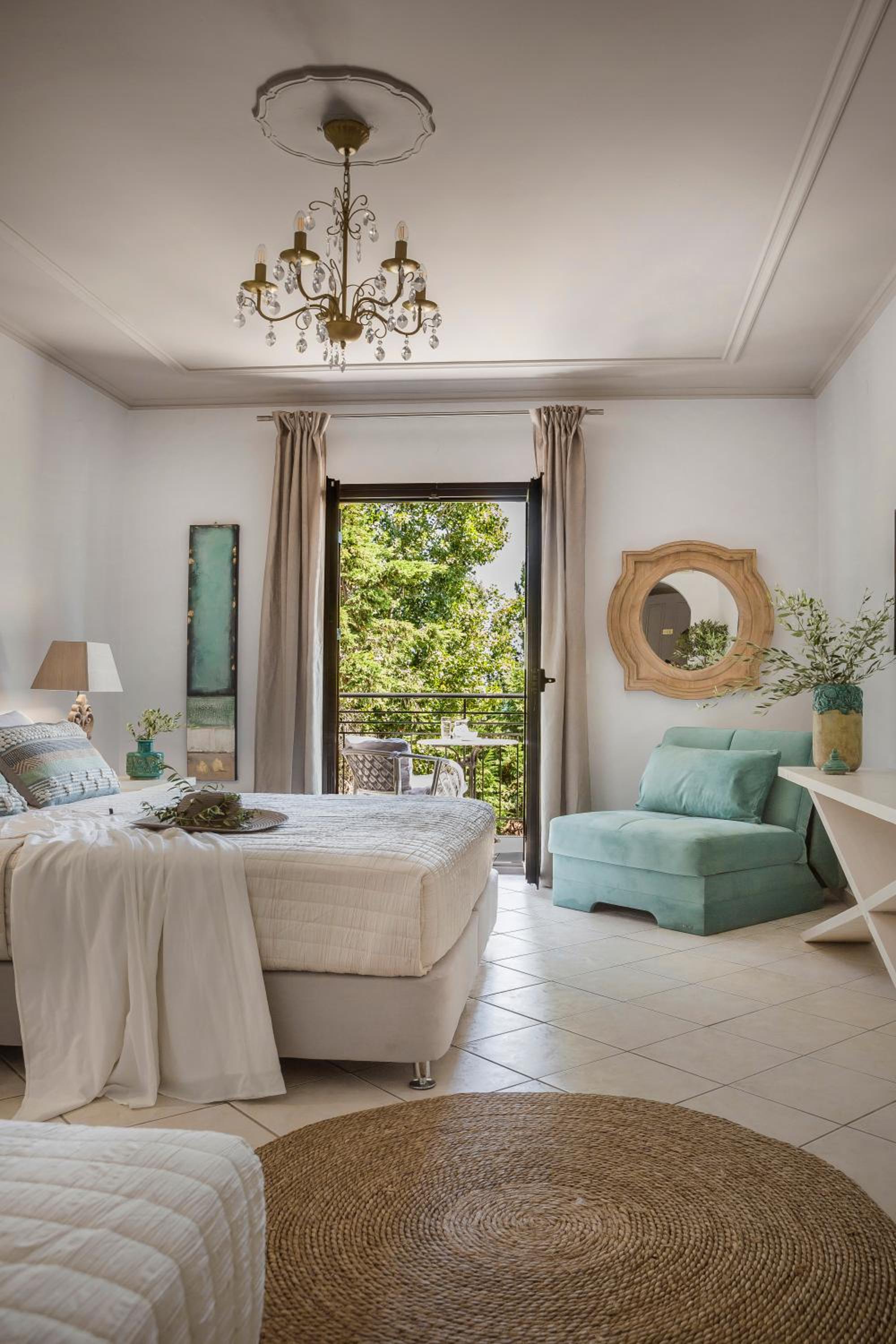 Suite with Side Sea View - Photo 10