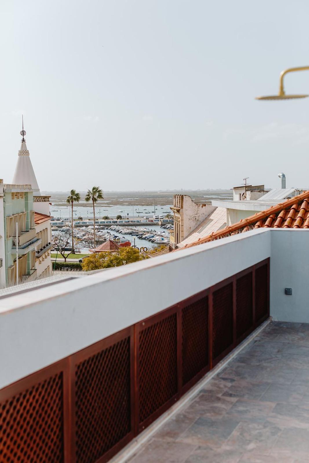 Apartment with Balcony - Photo 16