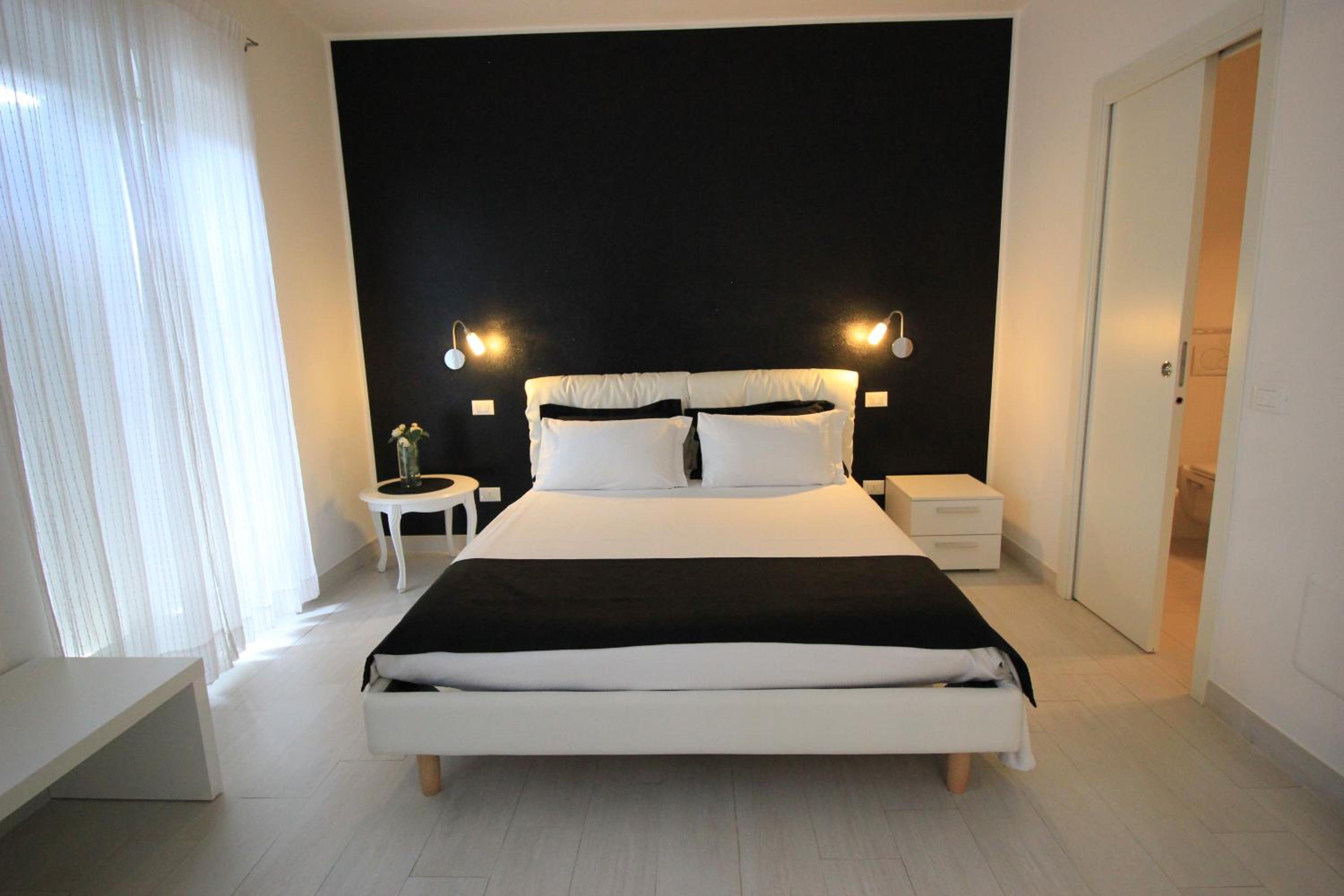 Superior King Room photo 2