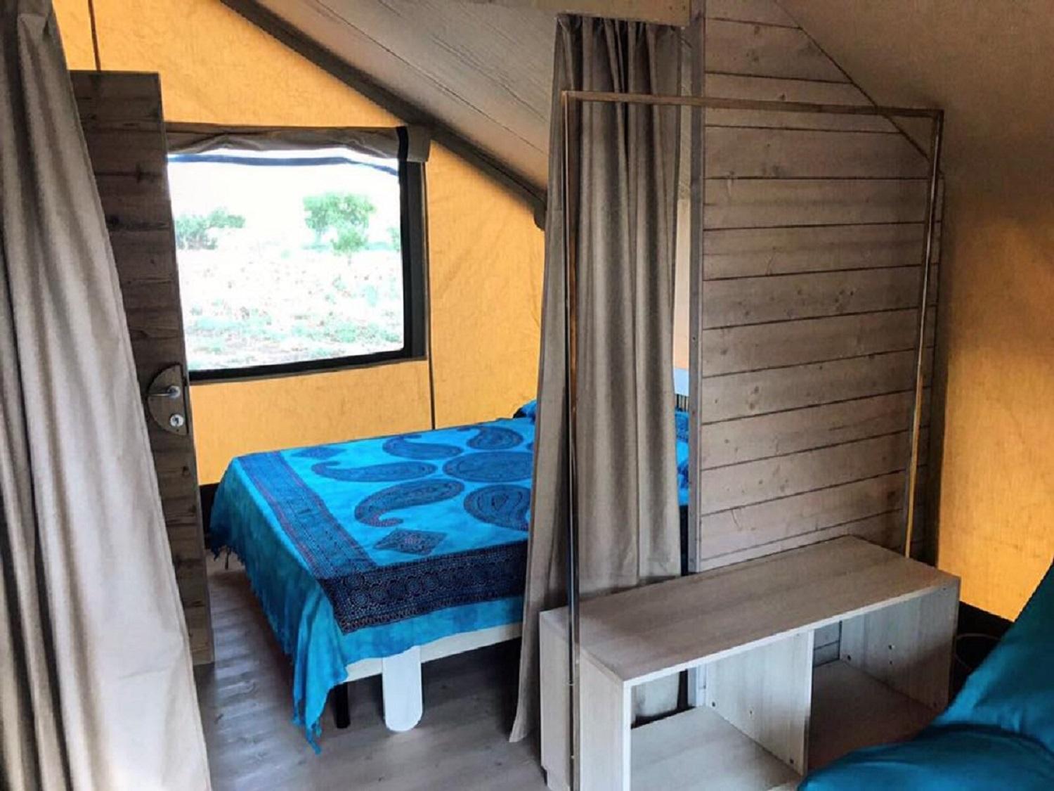 Tent - Photo 8