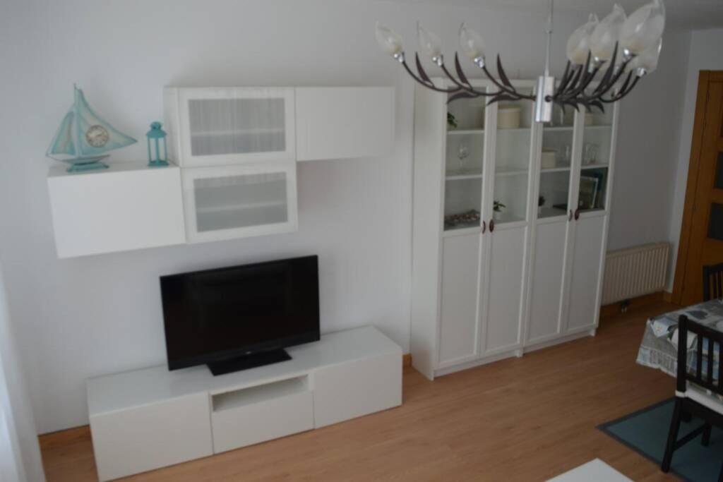 Three-Bedroom Apartment photo 3