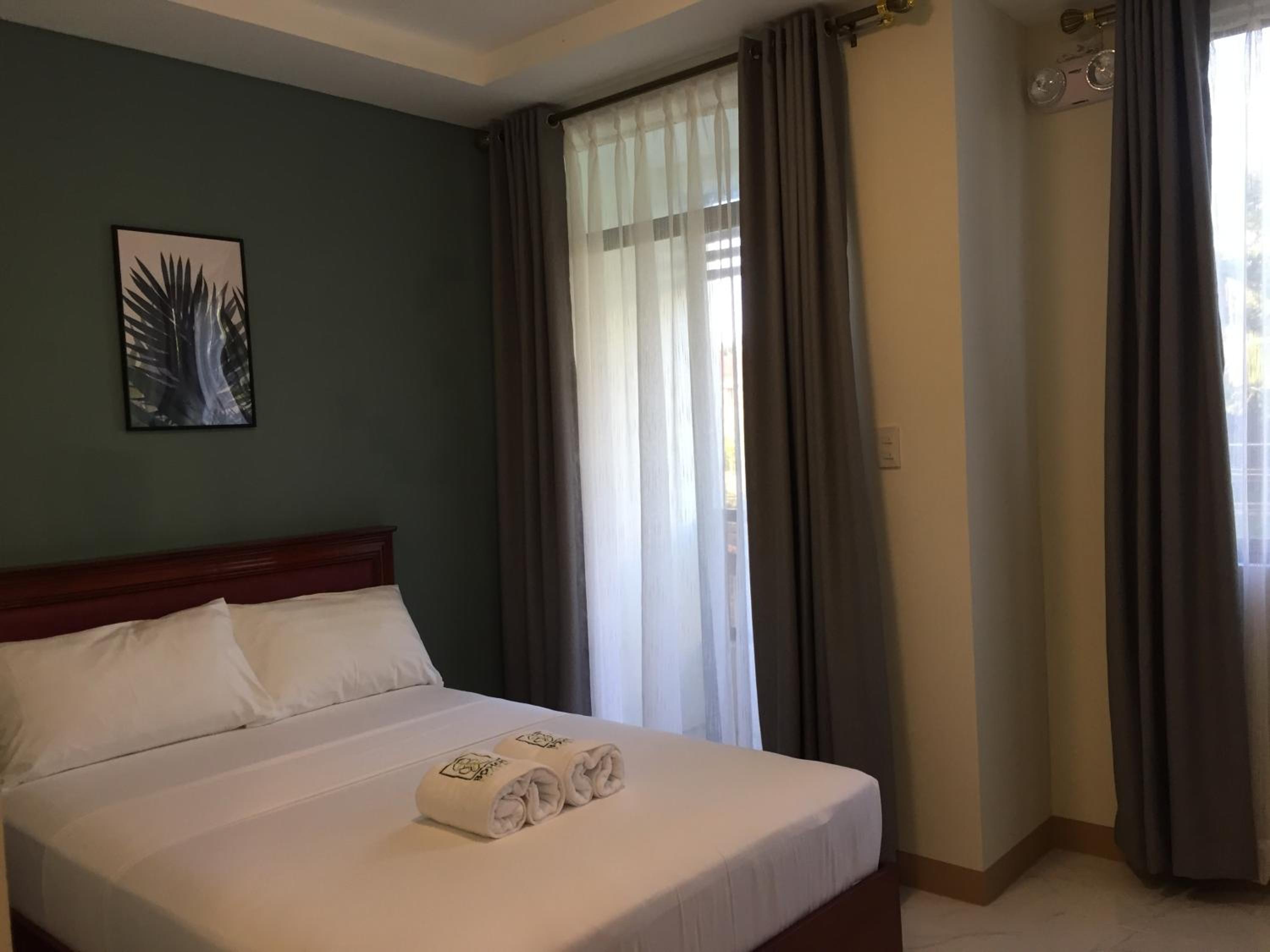 Double Room with Balcony - Photo 2