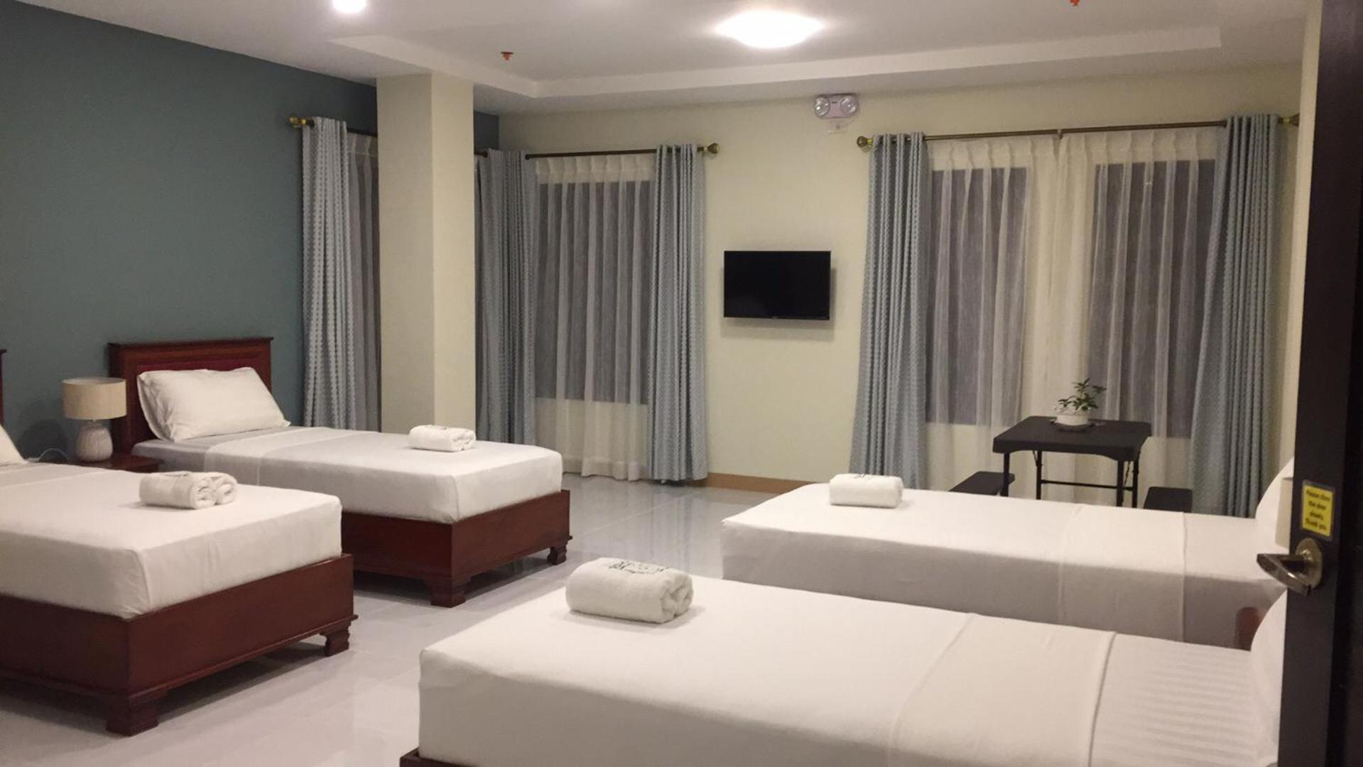 Mixed Dormitory Room photo 3