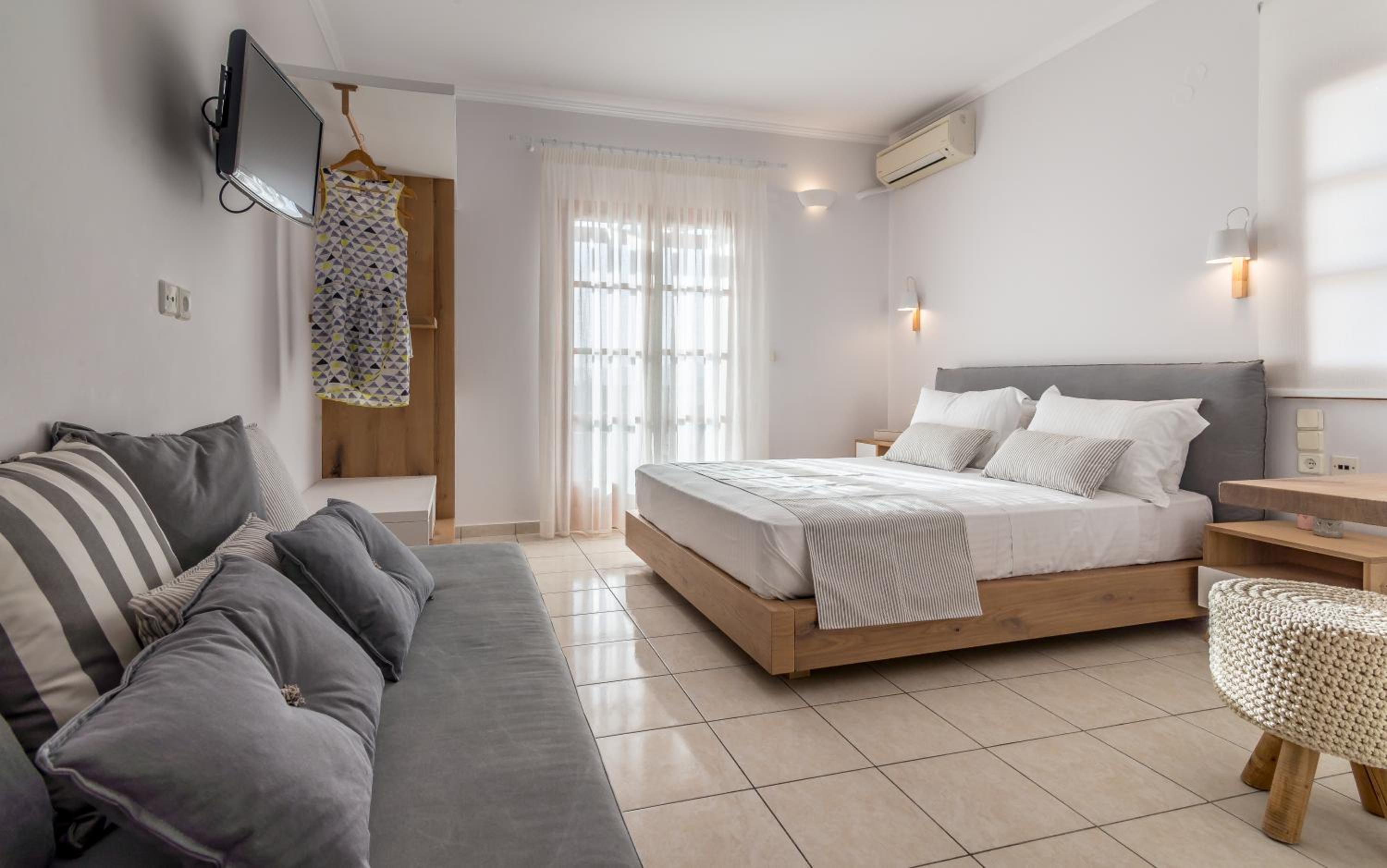 Triple Room with Sea View