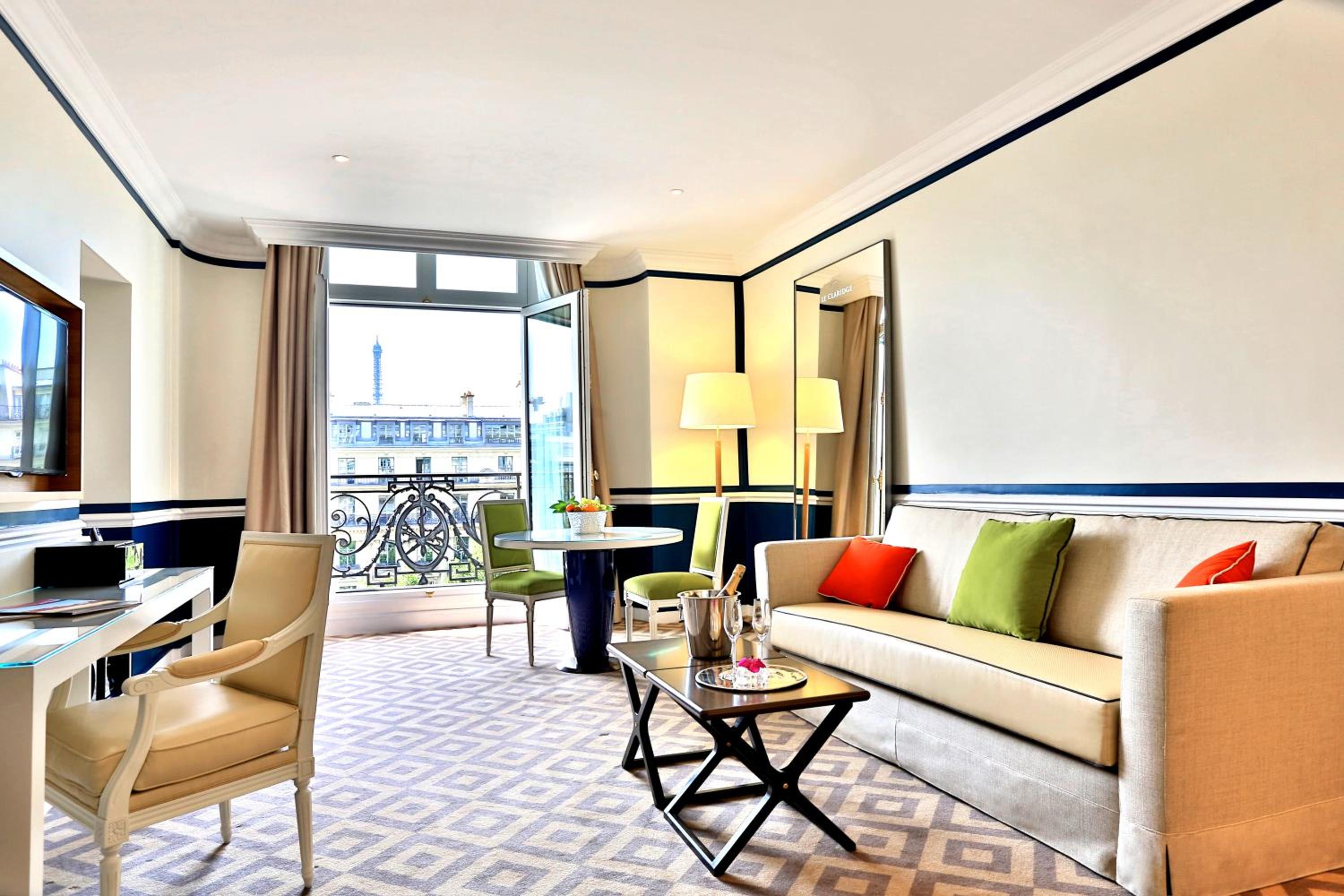 One-Bedroom Executive Suite with Champs Elysées View