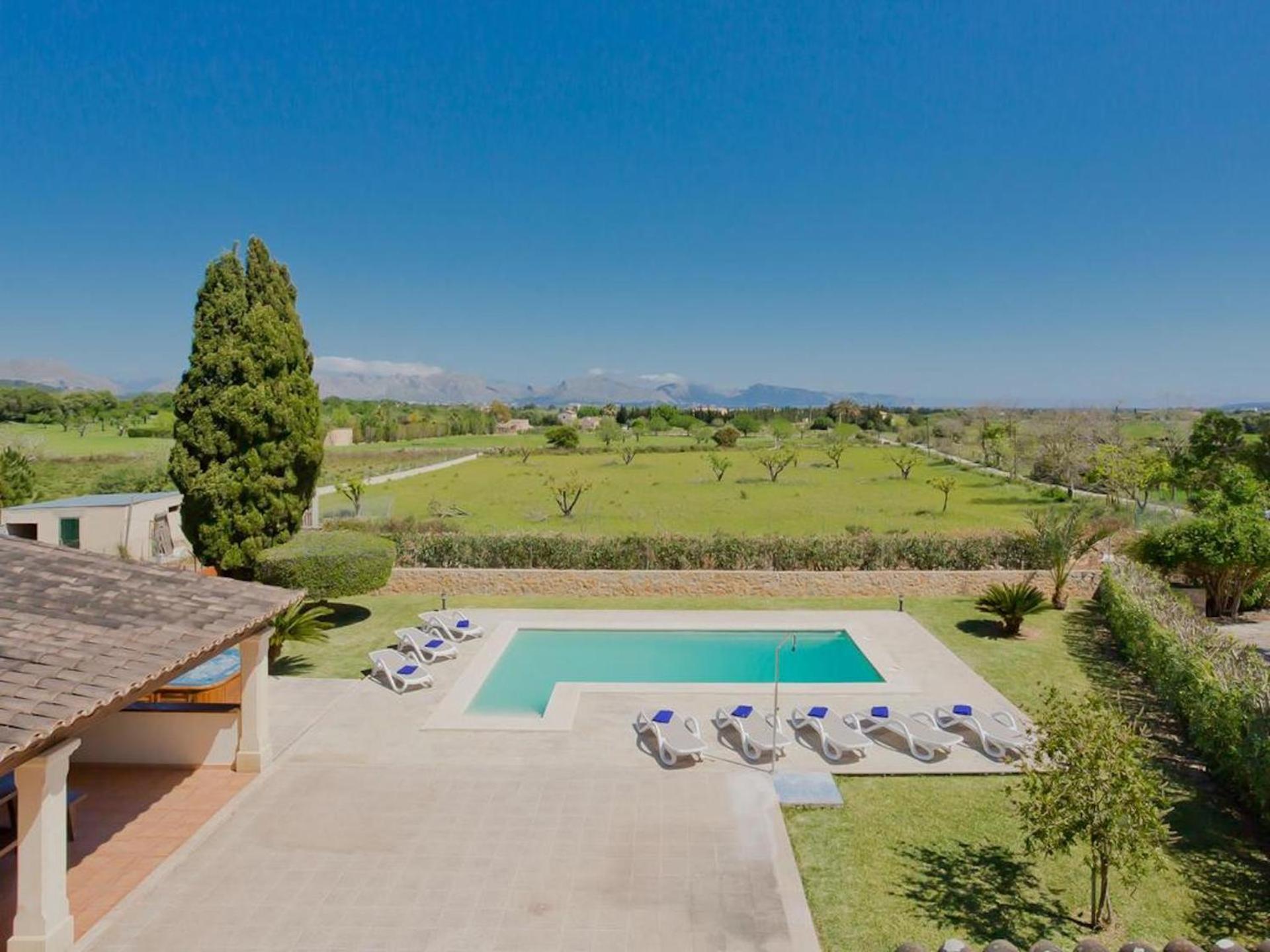 Villa with Garden View - Photo 16