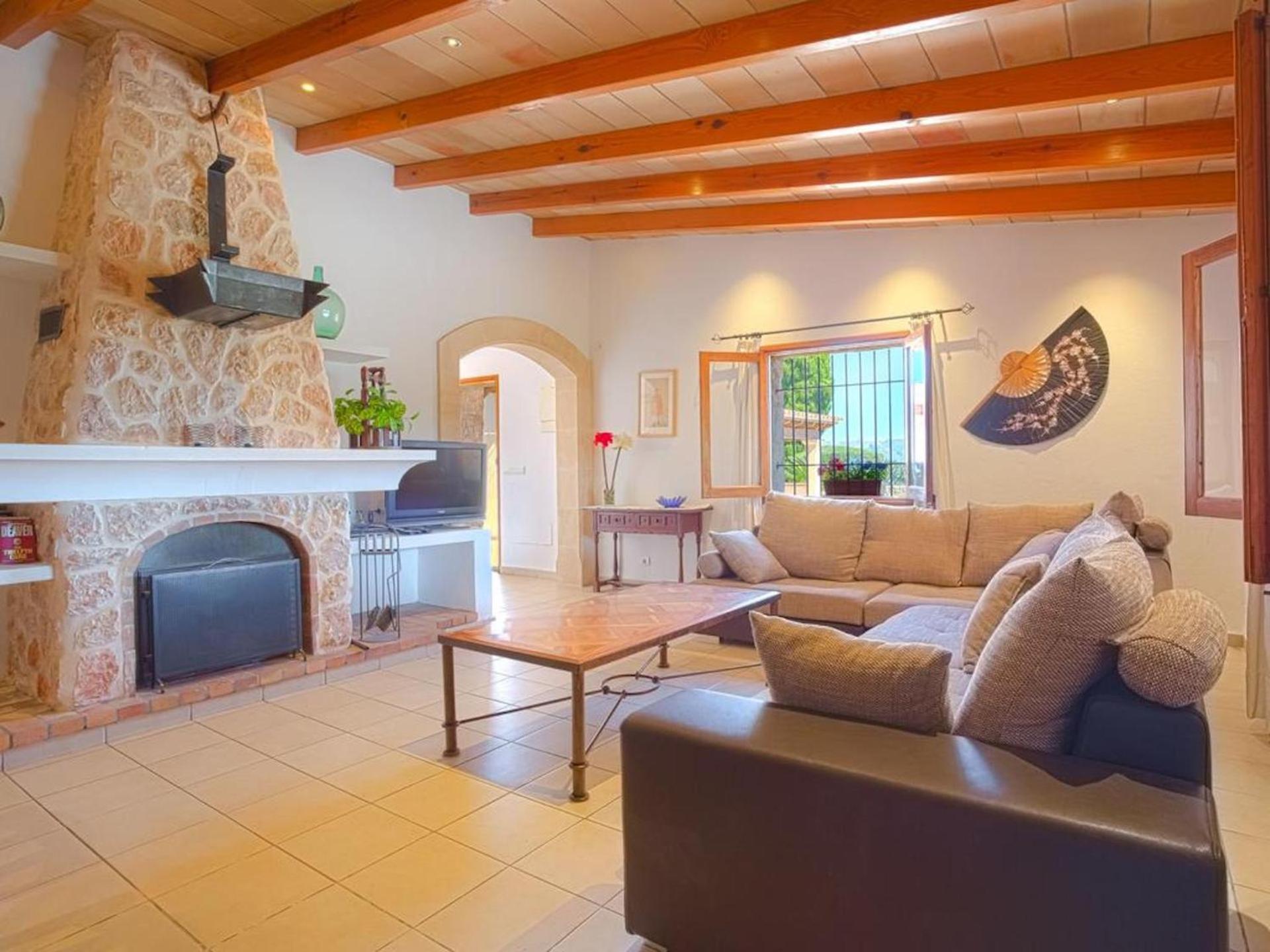 Villa with Garden View - Photo 3