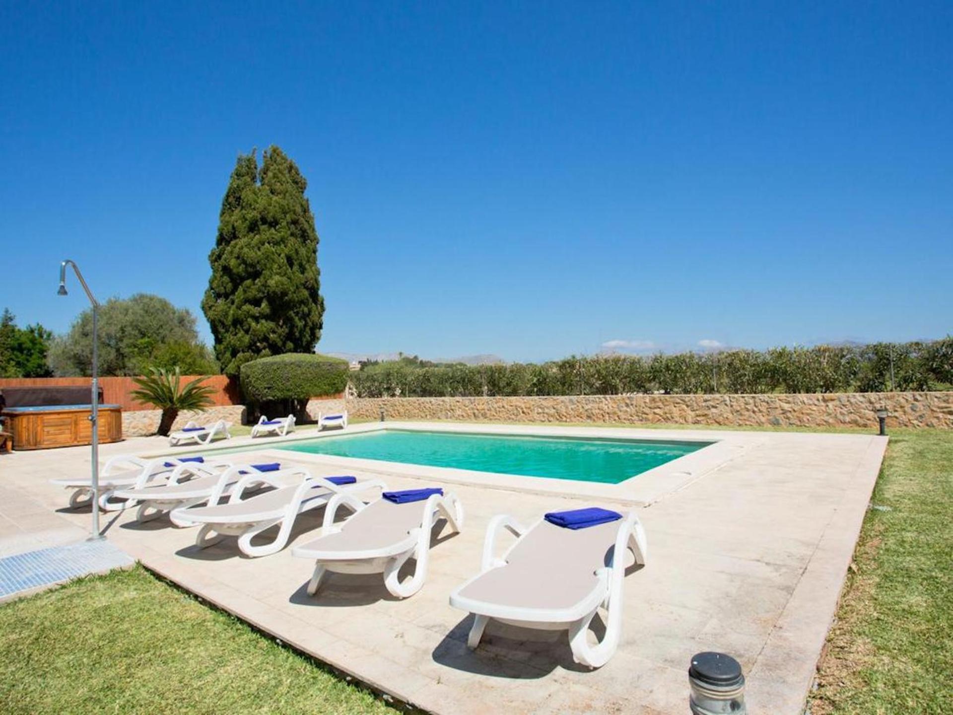 Villa with Garden View - Photo 25