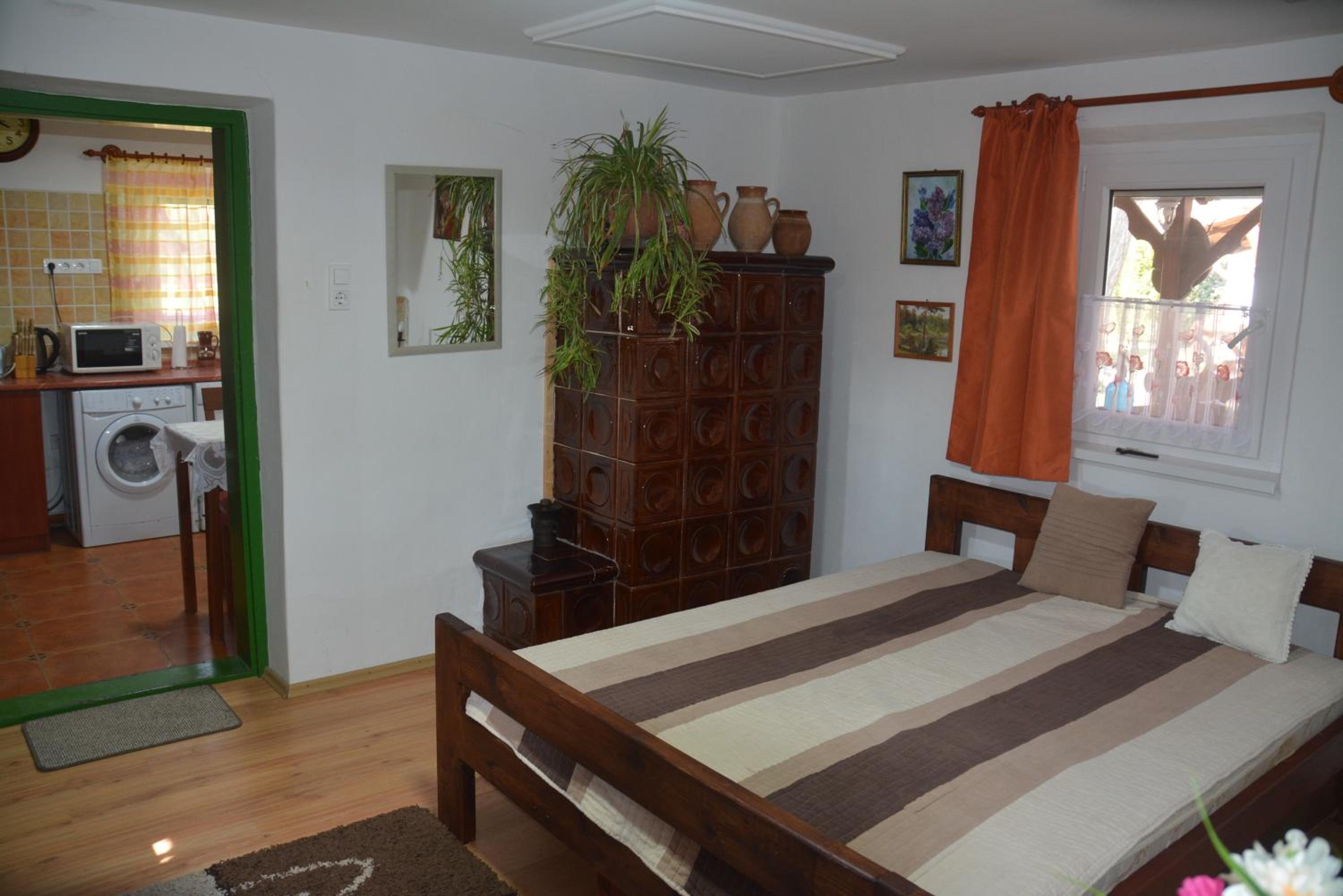Apartment (3 Adults) photo 2