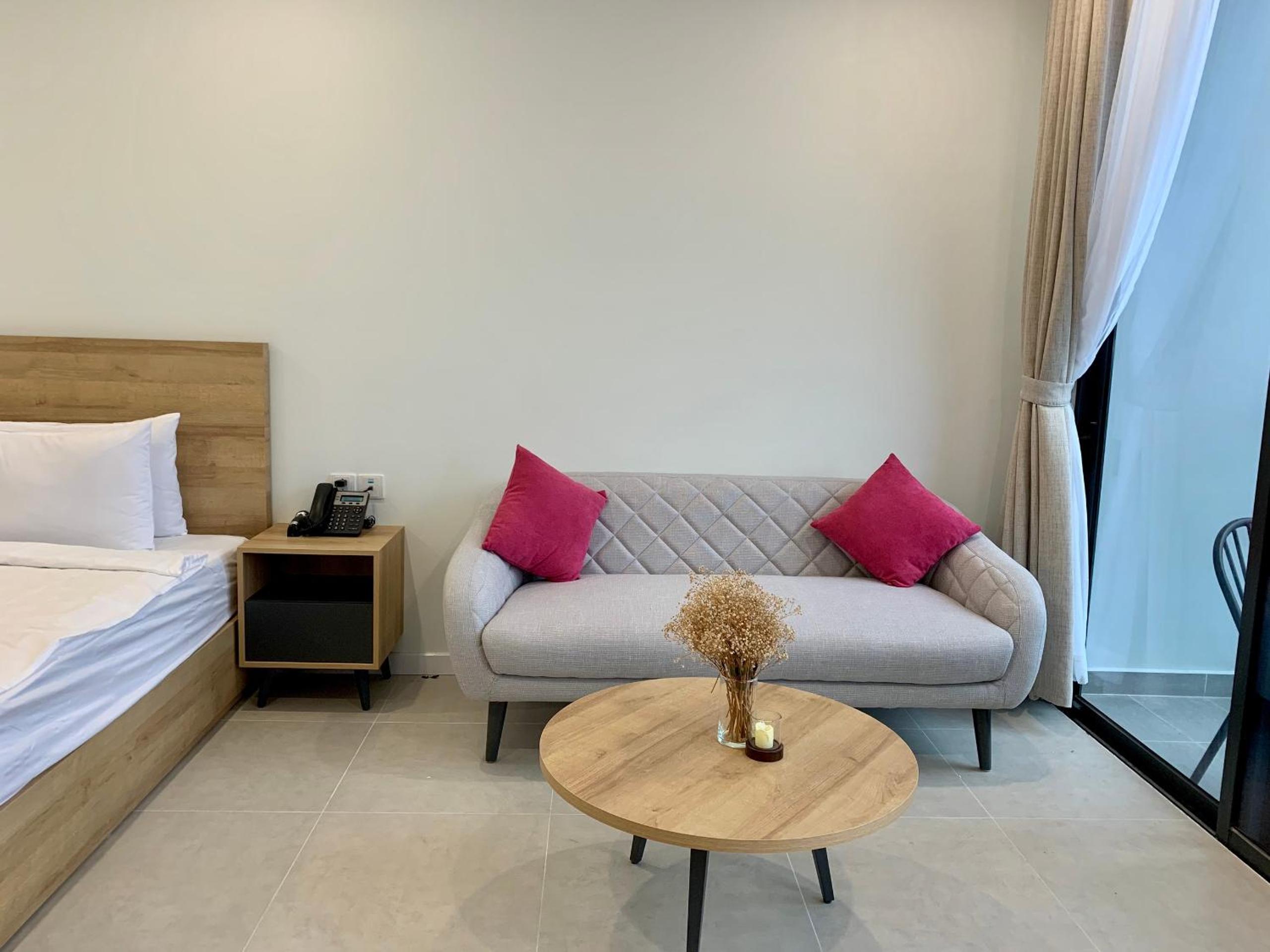 Studio Apartment with Sea View - Photo 3