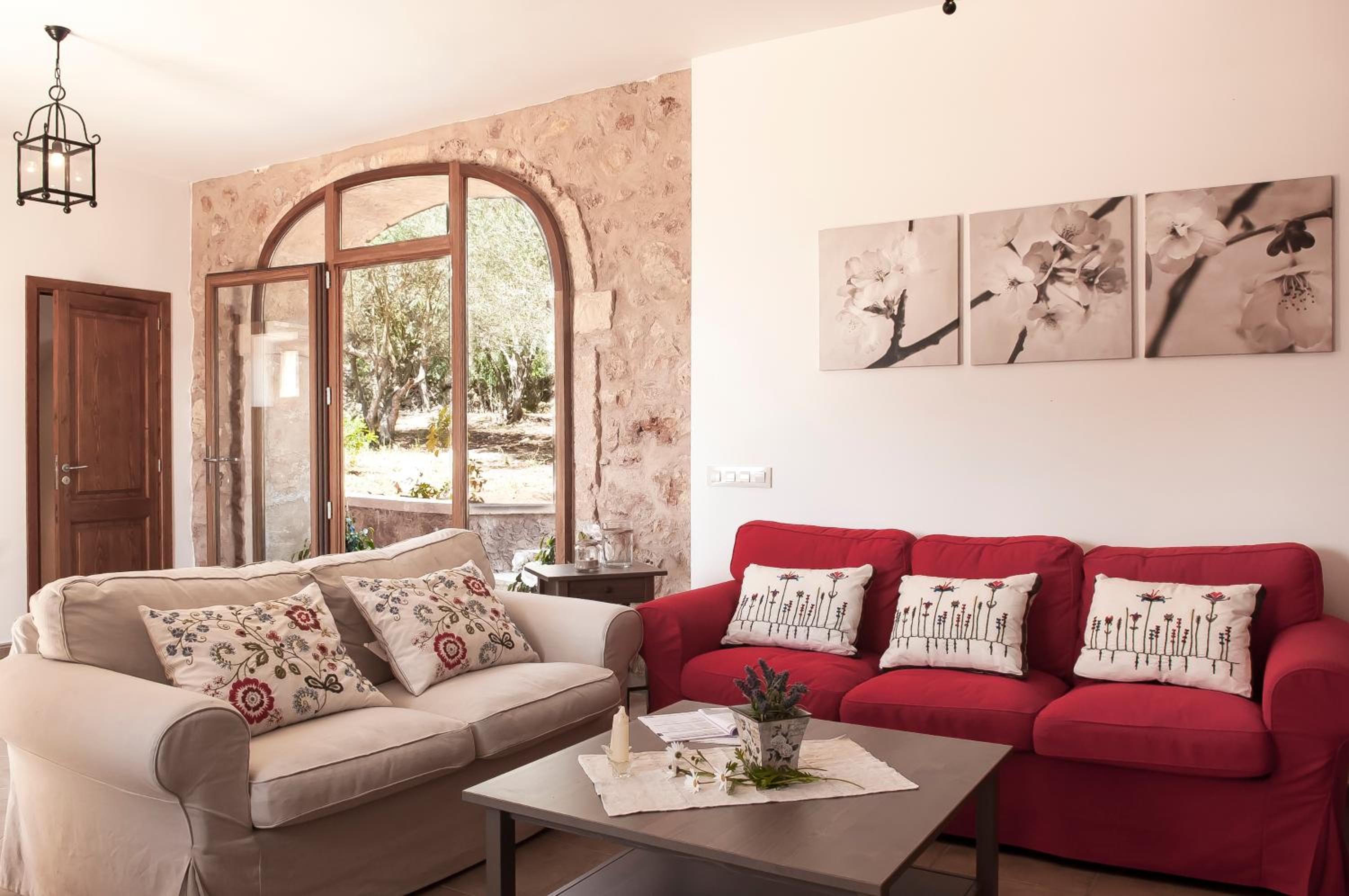 Casa de cuatro habitaciones