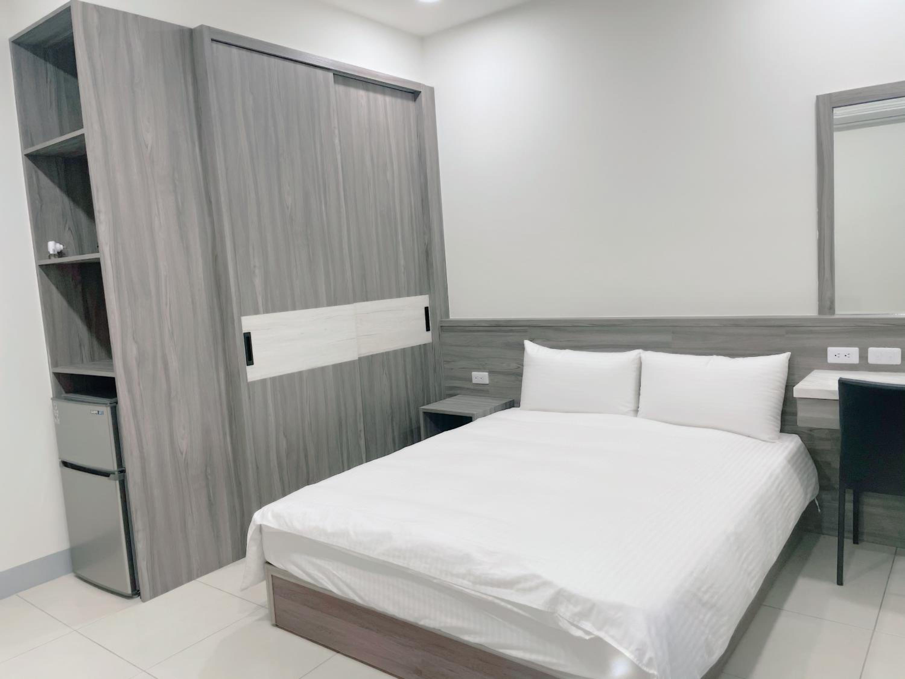 Double Room With Private Bathroom photo 1
