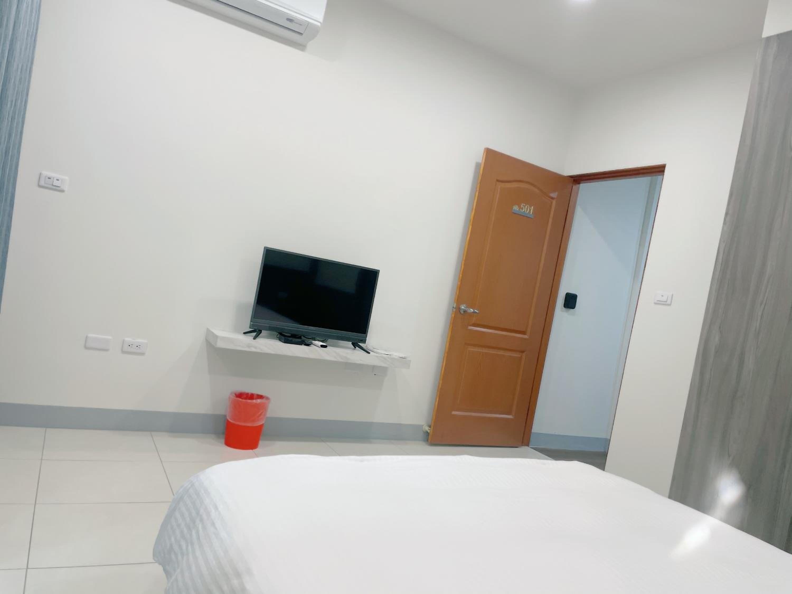 Double Room With Private Bathroom photo 2