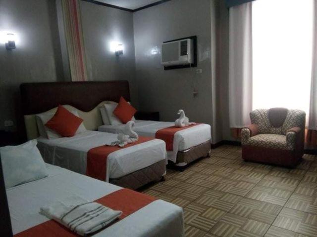 Deluxe Suite - Photo 6