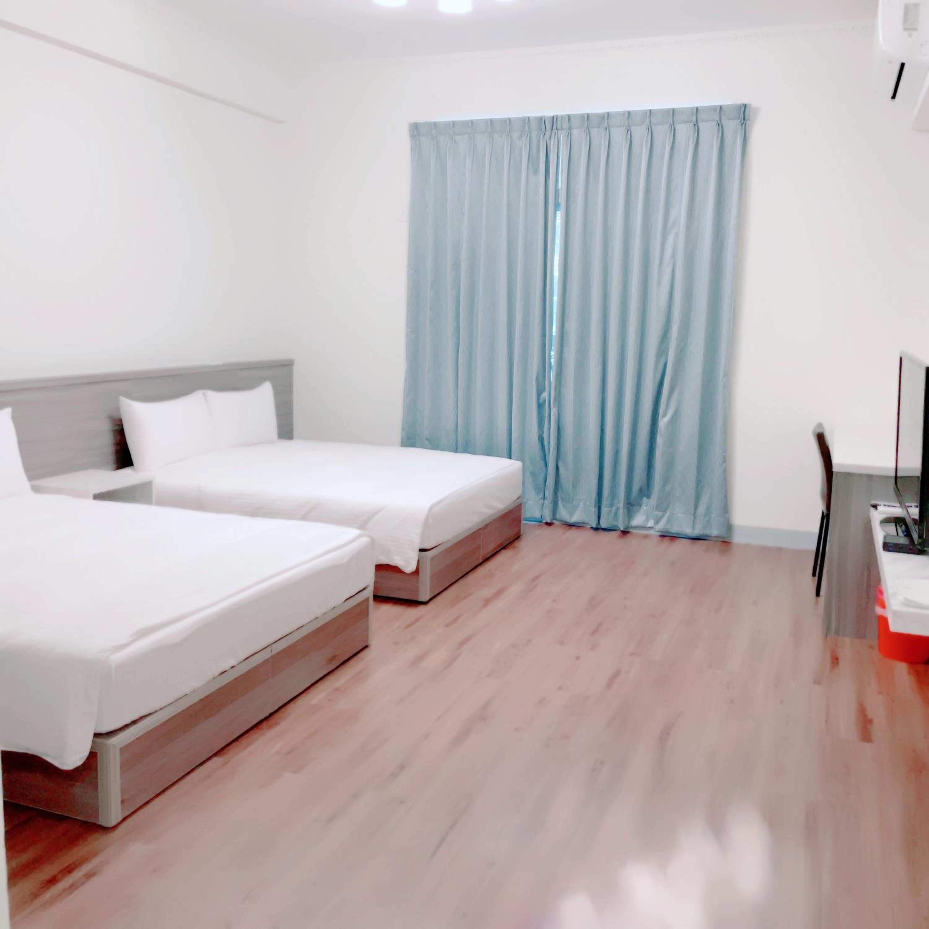 Quadruple Room With Private Bathroom photo 1