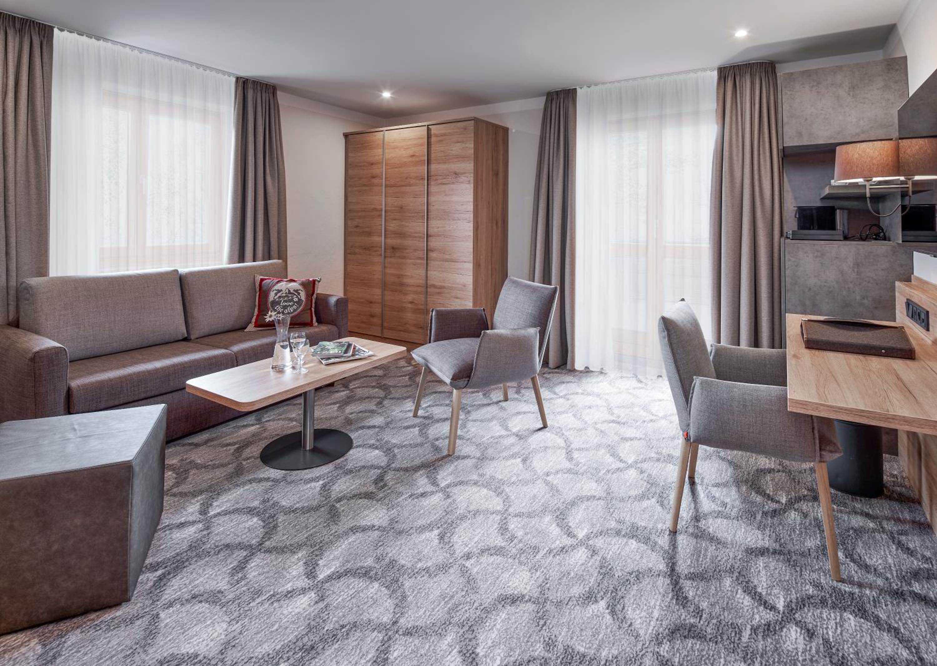 Suite with Balcony photo 1