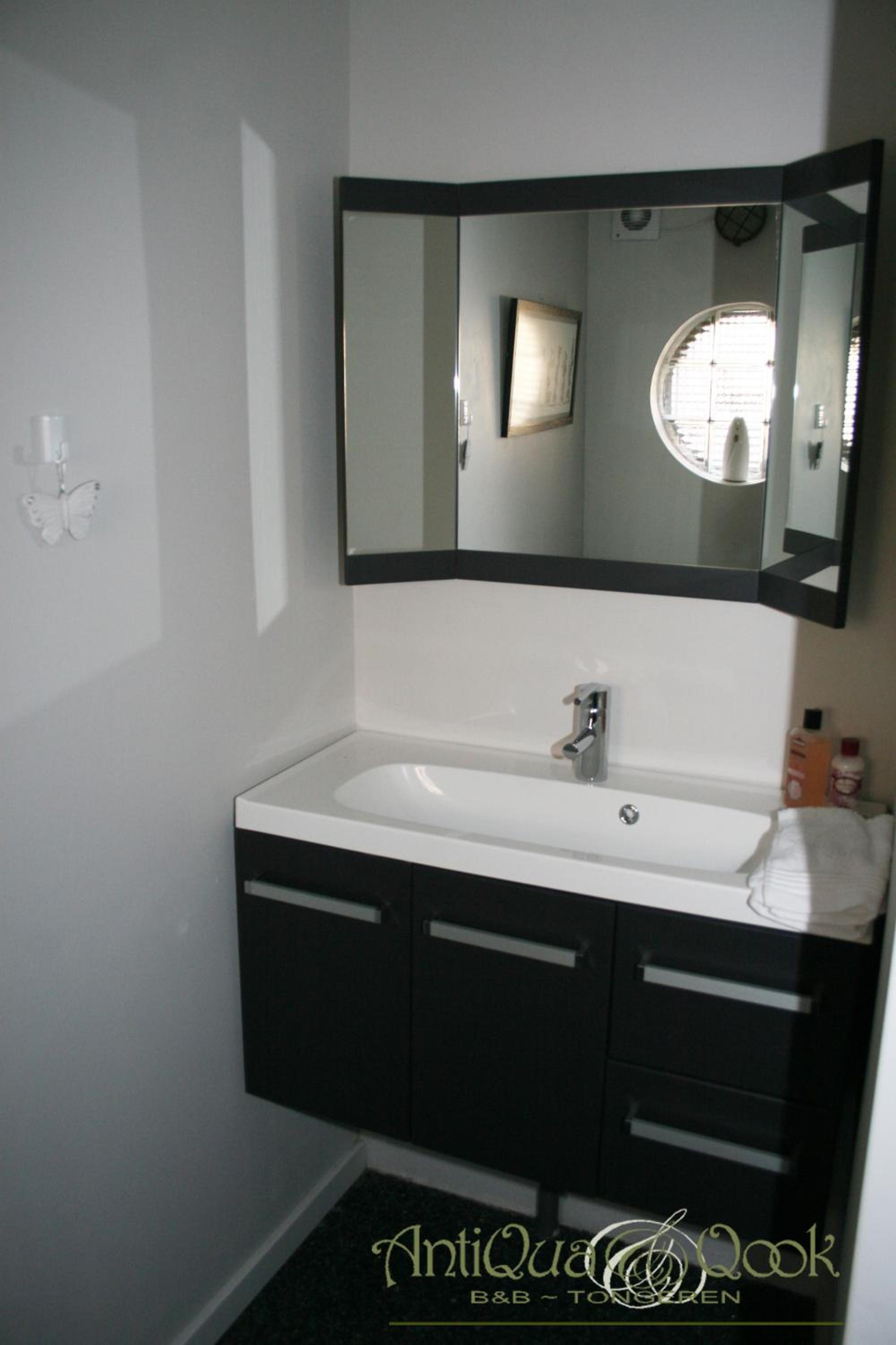 Double Room - Disability Access - Photo 1