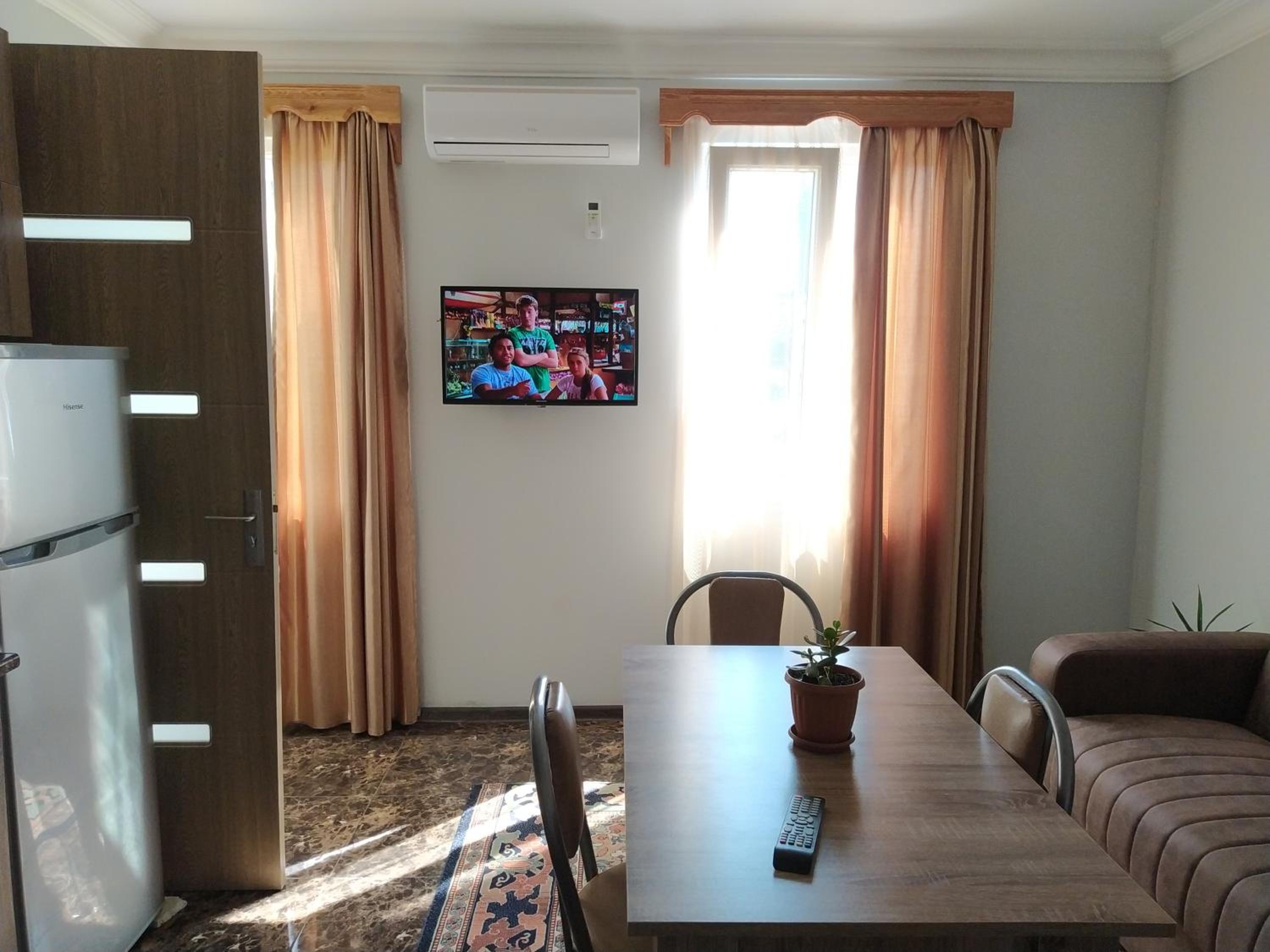 One-Bedroom House photo 1