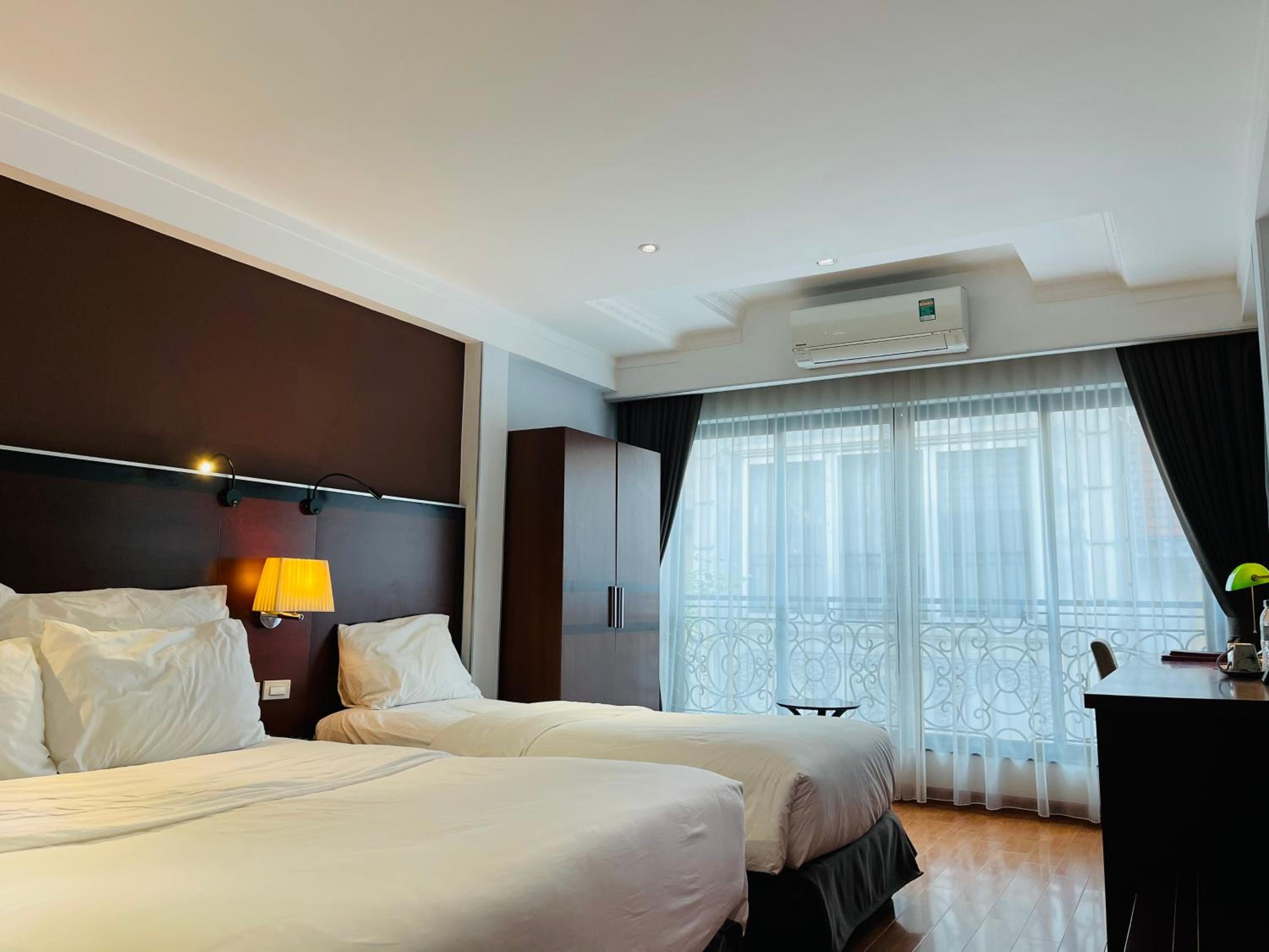 Premium Twin Room photo 1