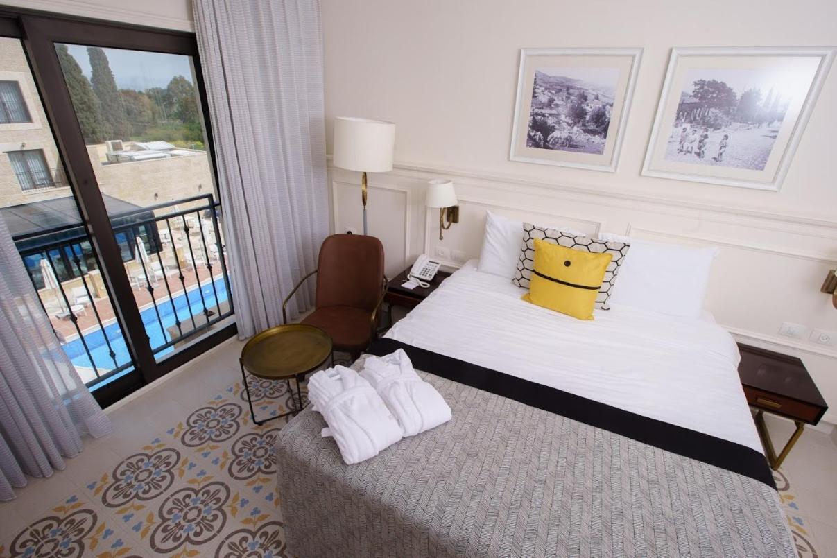 Double Room with Pool View photo 1